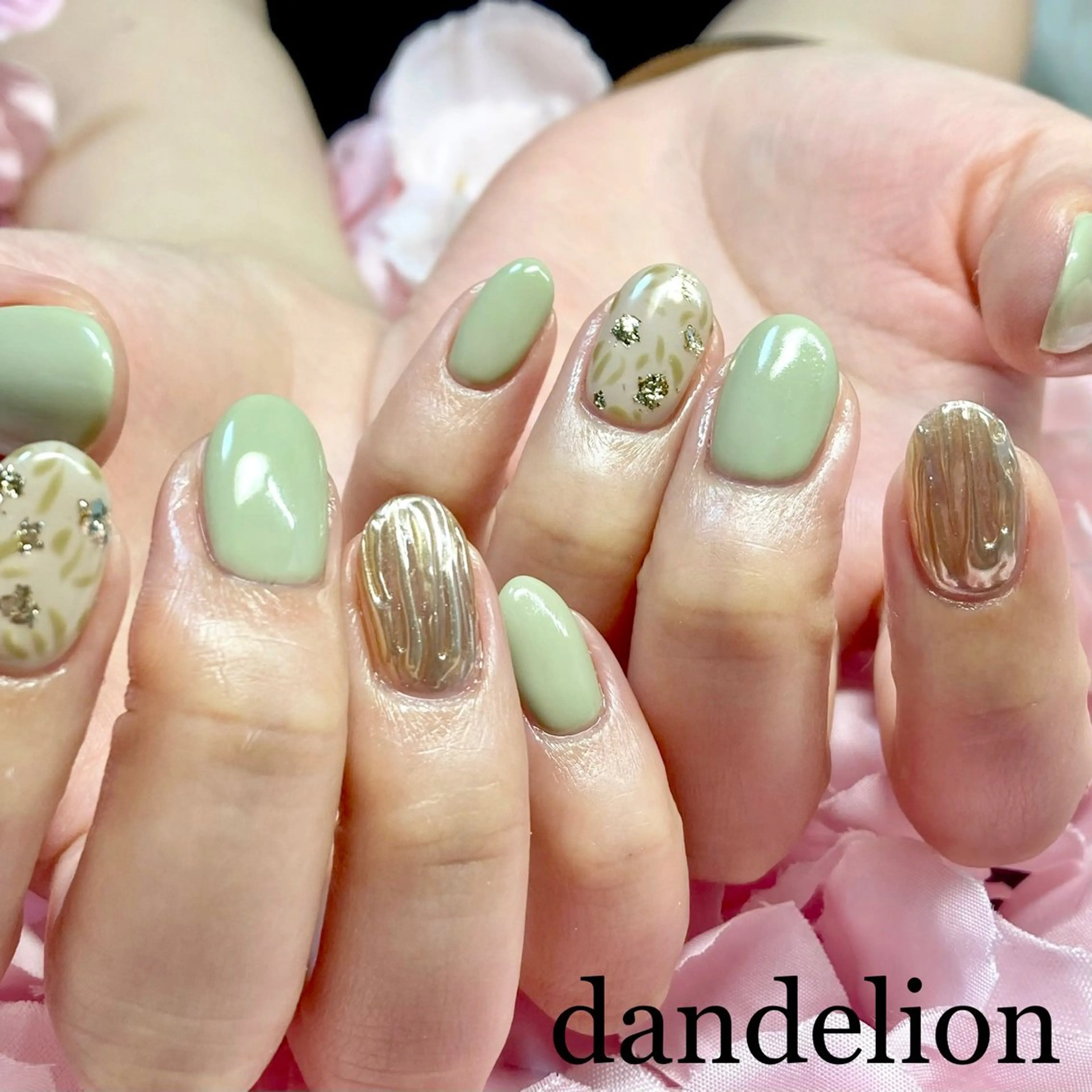 ネイル ハンドネイル ハンドケア dandelion ダンデライオンのネイルデザイン