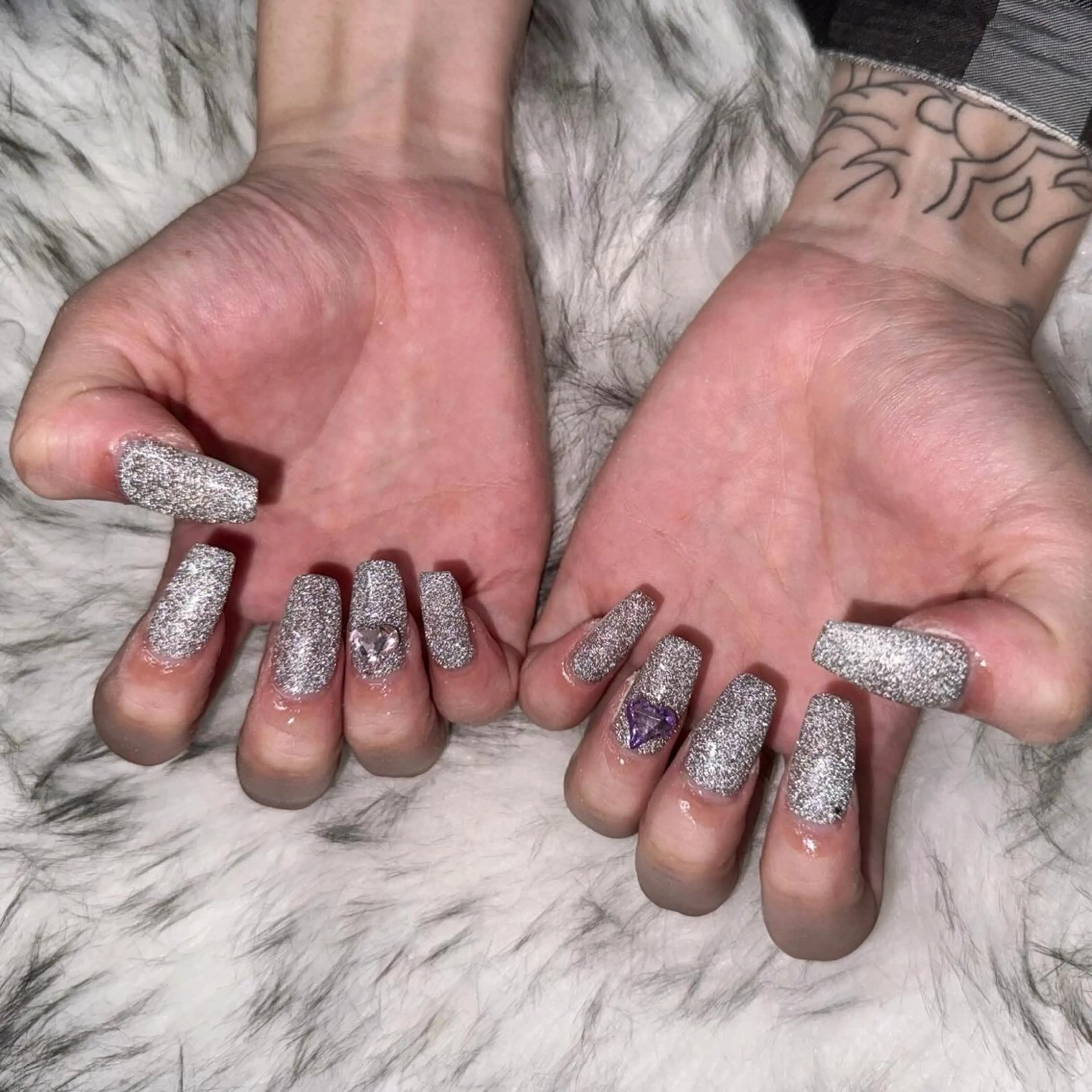 ロング ハンドネイル mao .のネイルデザイン