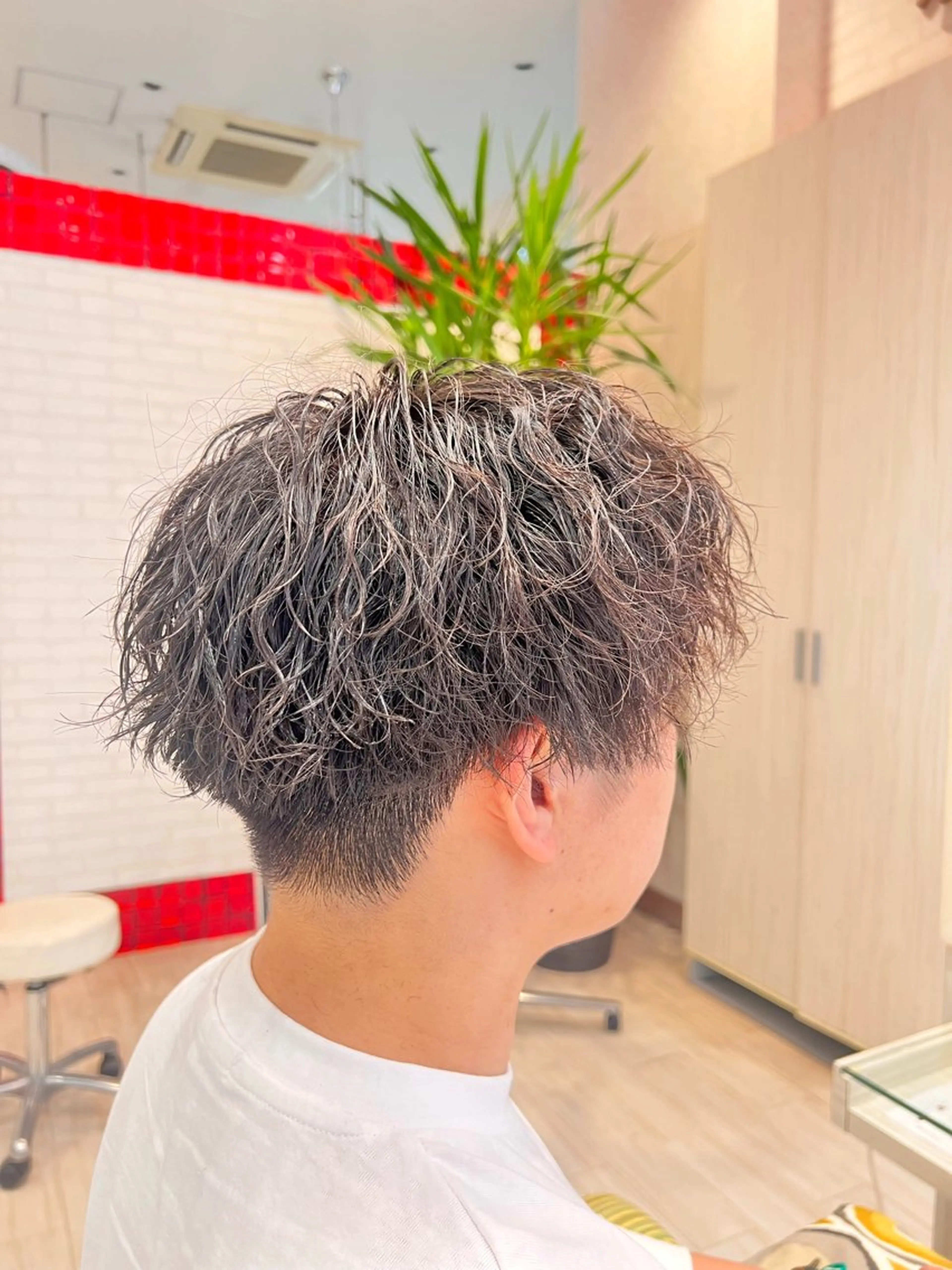 ショート パーマ ツイストスパイラルパーマ スパイラルパーマ パーマ メンズ特化☝️添田 好恵のヘアスタイル