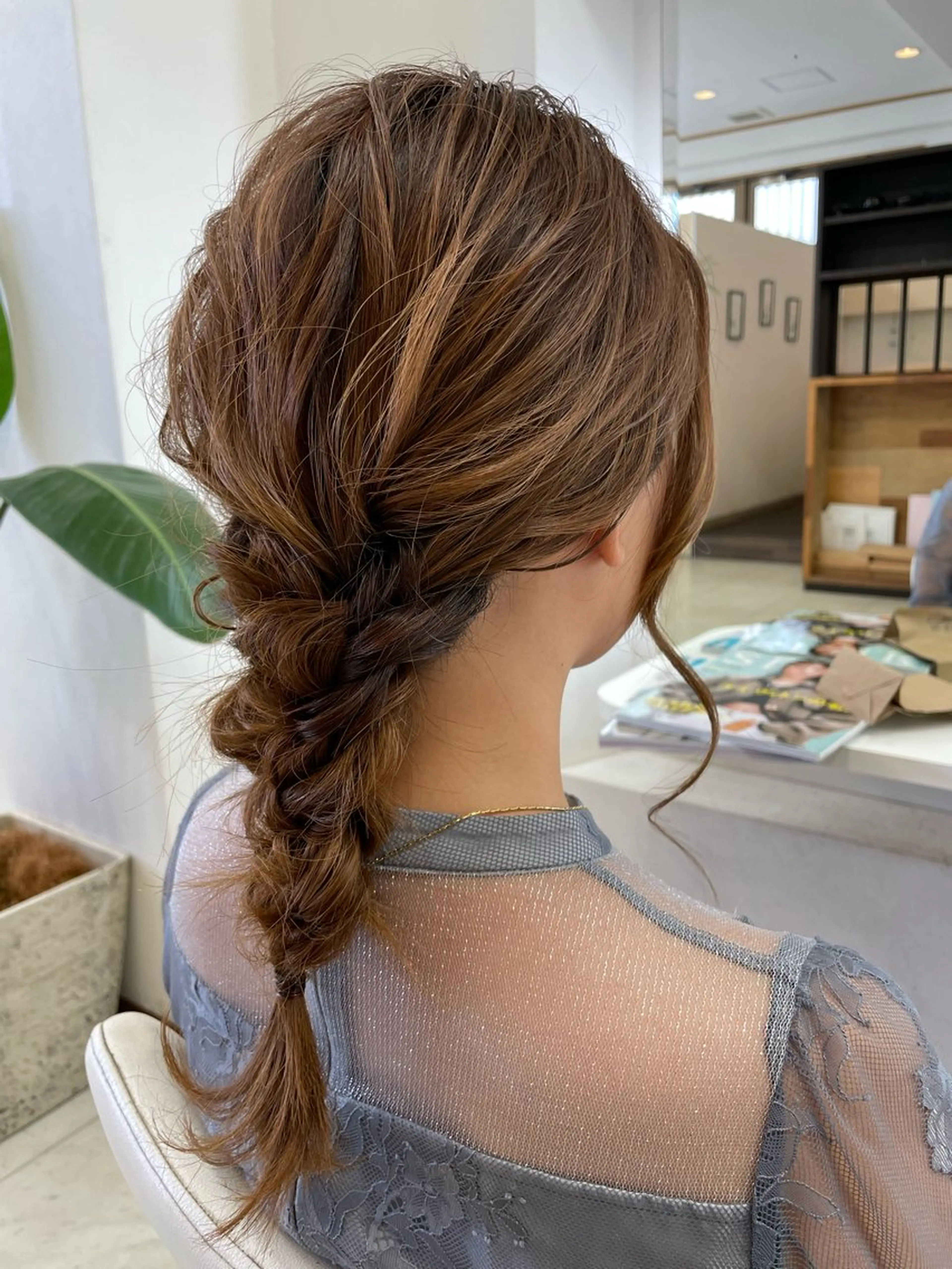 セミロング ヘアアレンジ ヘアセット いけだ ゆうのヘアスタイル