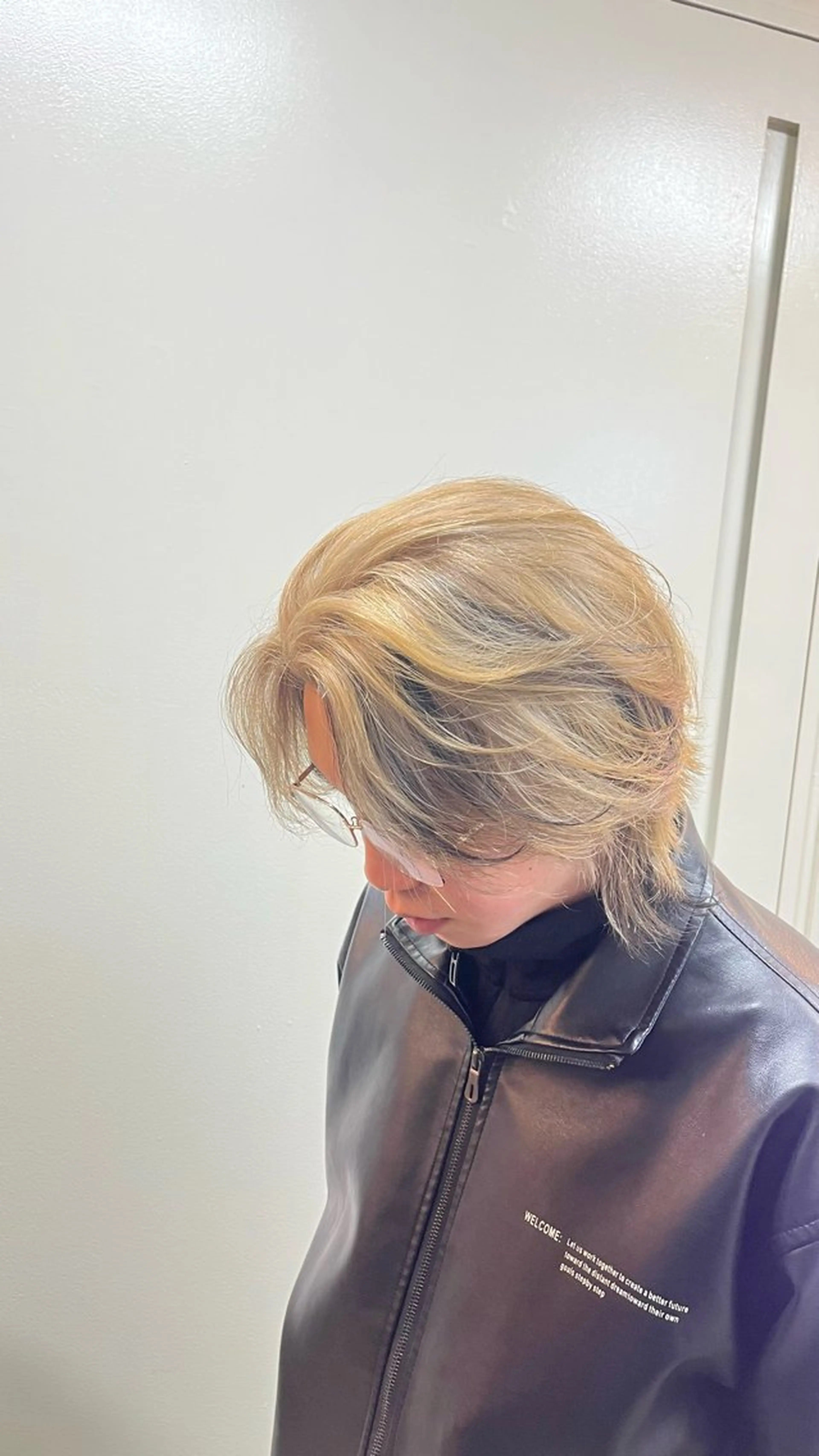 ミディアム カラー メンズ ミディアムパーマ メンズハイトーン メンズ韓国風 メンズパーマ ブロンド 🦄カイ/メンズ 韓国ヘア/メイク🦄のヘアスタイル