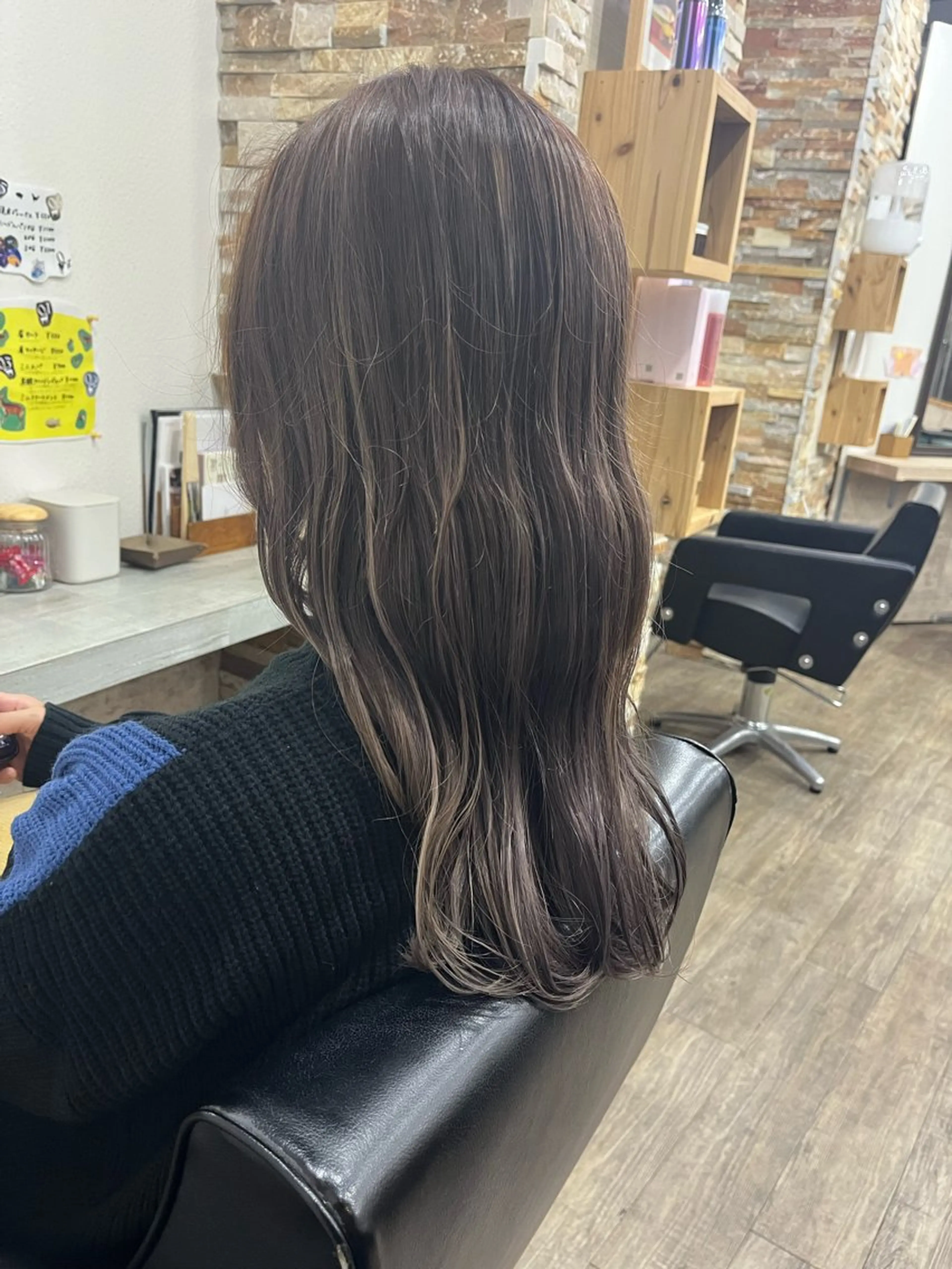 ロング 薮内 香保里のヘアスタイル