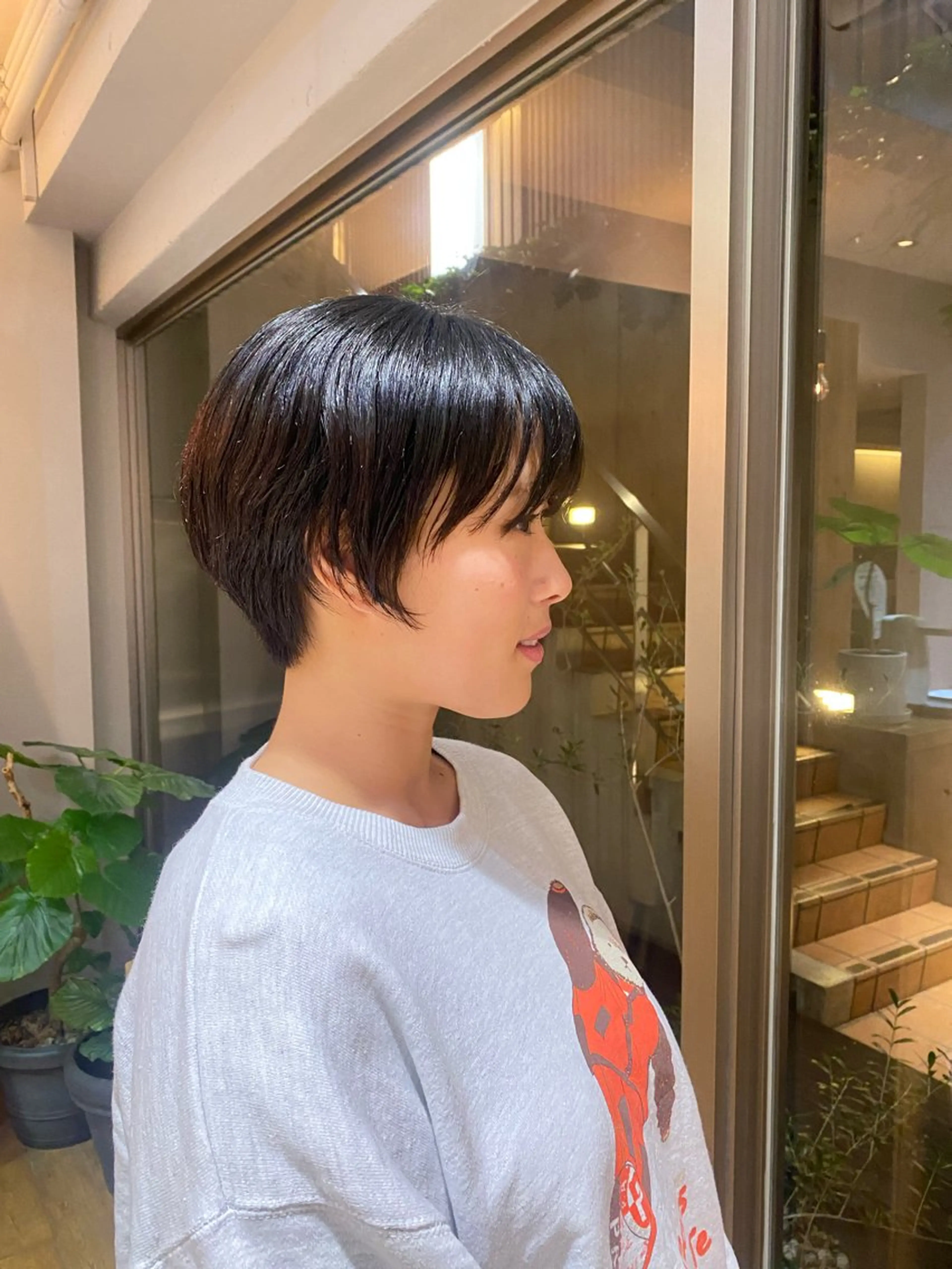 ショート カット パーマ 大人可愛い♡コテ巻き パーマ🌼杉田 萌恵のヘアスタイル