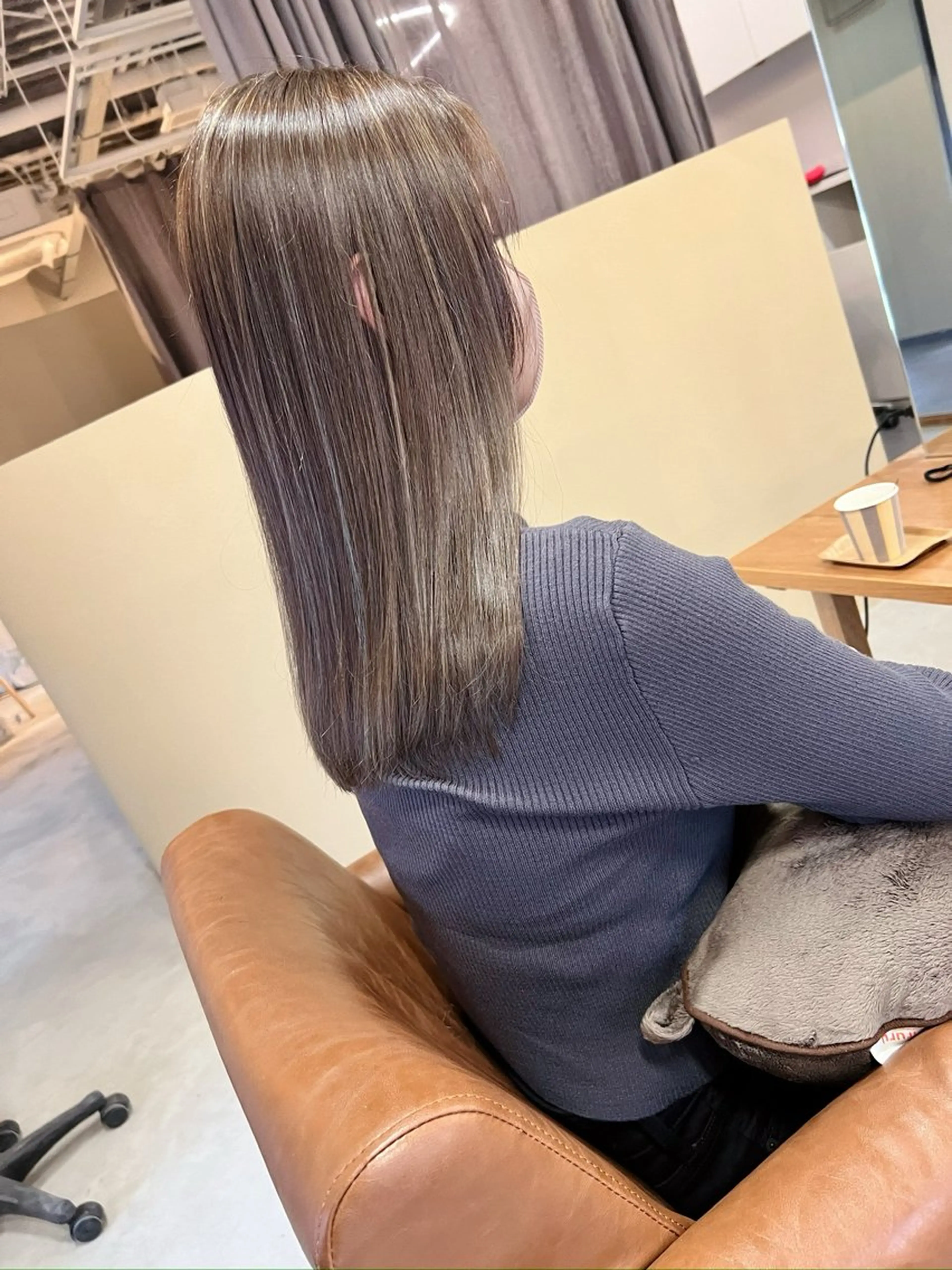 【脱色level★★☆】ハイライト入れ放題+オーガニックカラー+プチオージュア※3回目まで同料金の写真