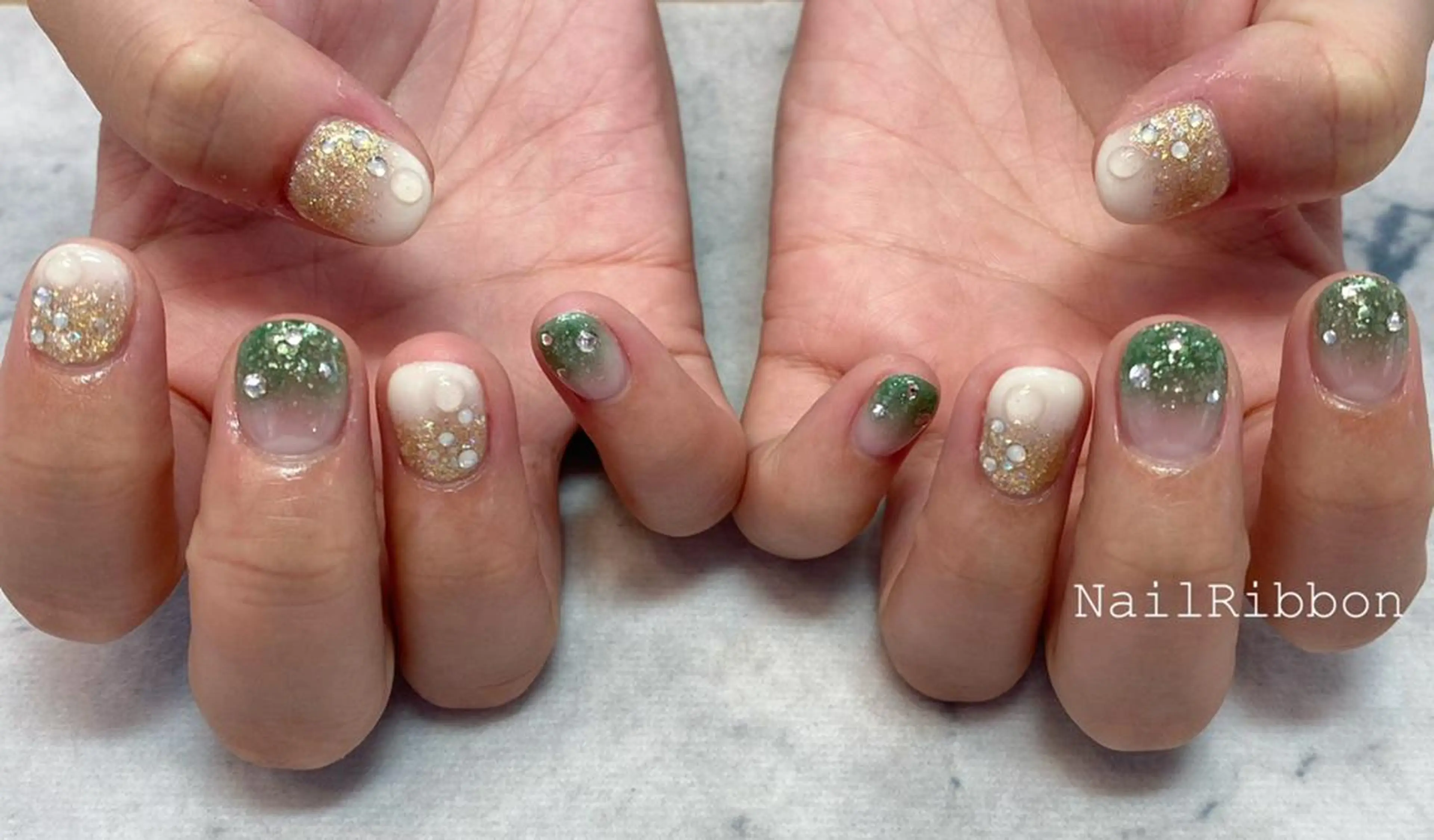 ネイル SWAMP nails所属・🎀ネイルサロン RIRI🎀のネイルデザイン