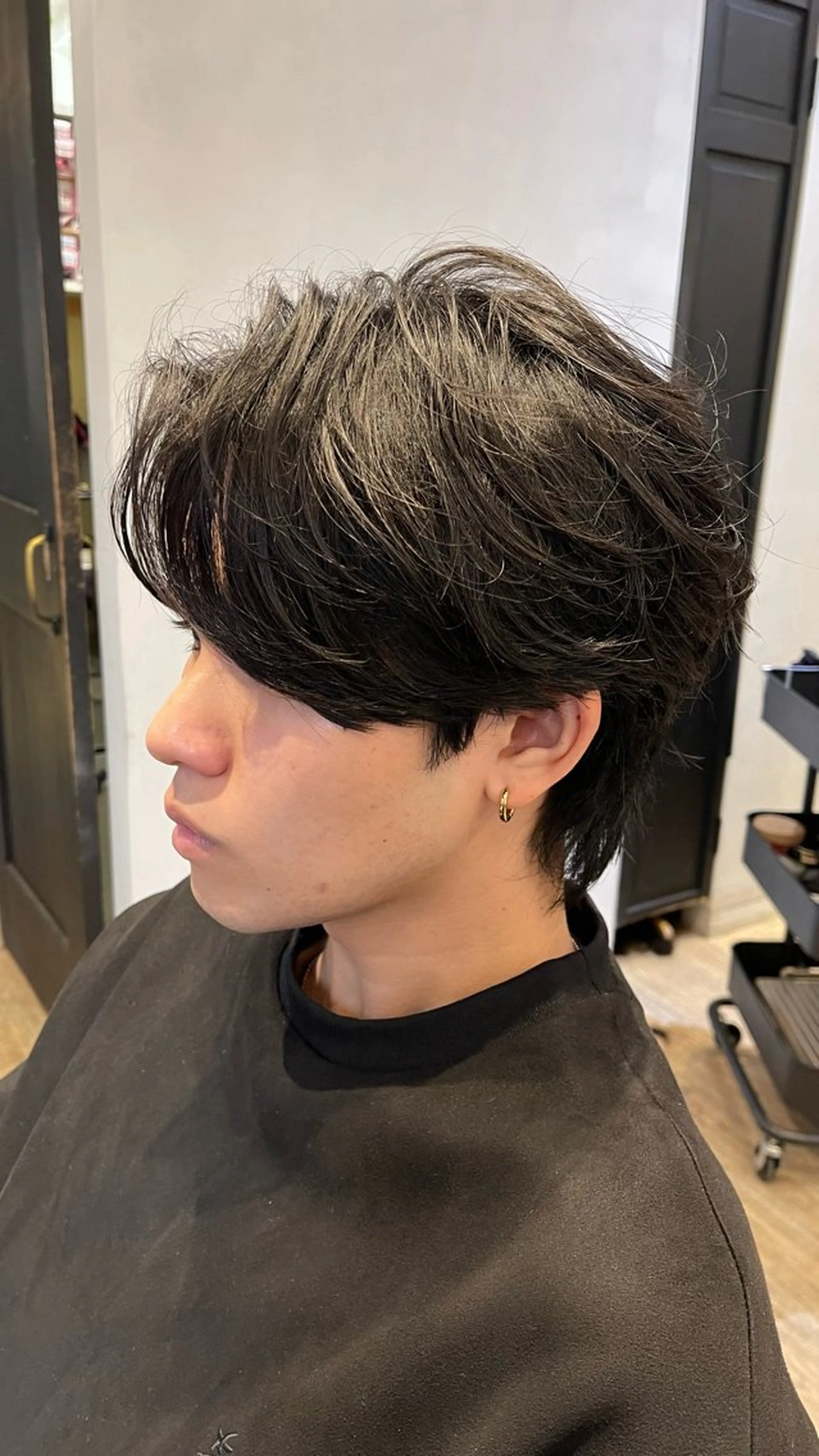 ショート パーマ メンズ ビジネス フェードカット メンズ韓国風 マッシュ メンズパーマ カット パーマ トリートメント ヘアセット 新宿メンズ専門 モテ清潔感パーマ特化のヘアスタイル