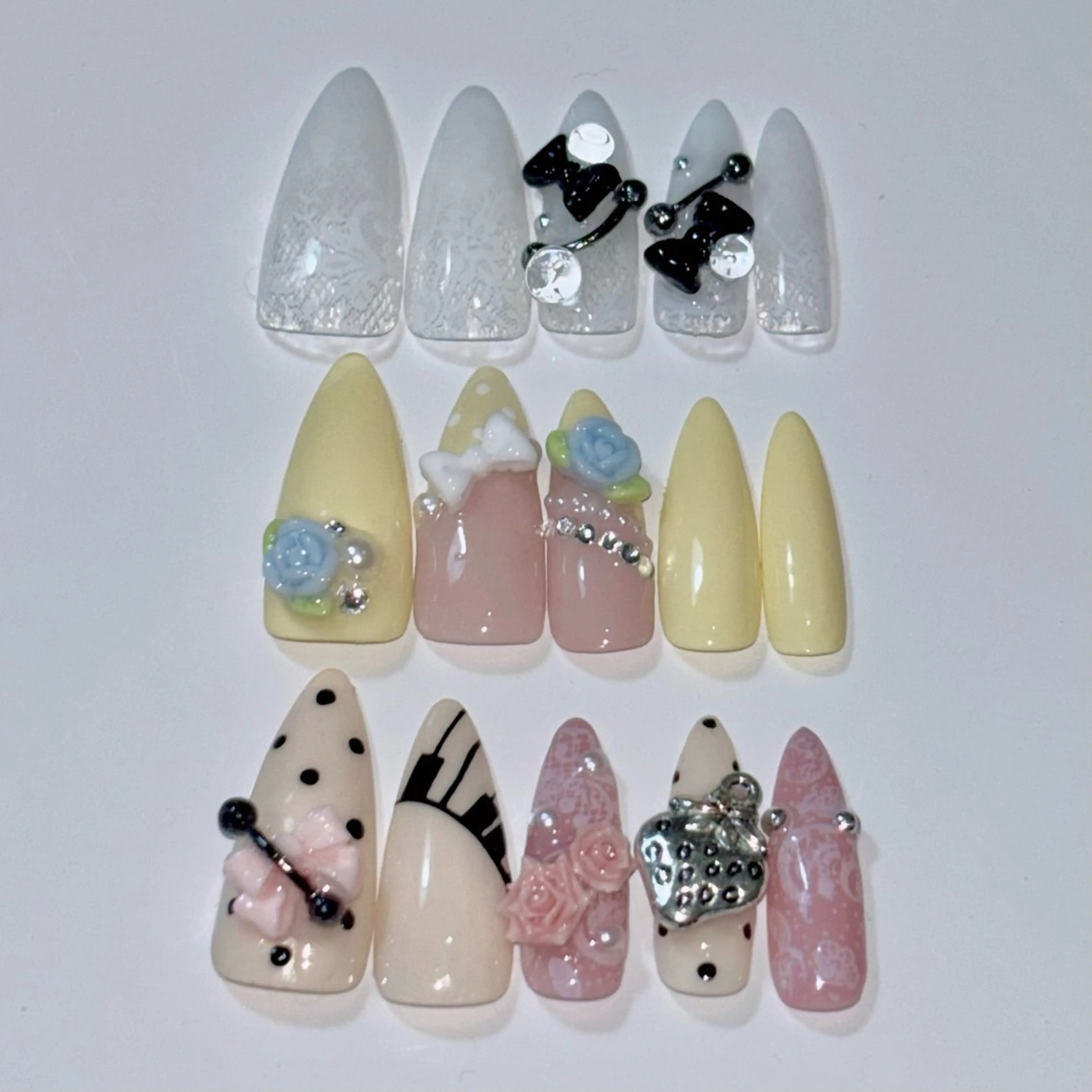 ネイル ワンホンネイル ハンドネイル Yay /y2k・個性派のネイルデザイン