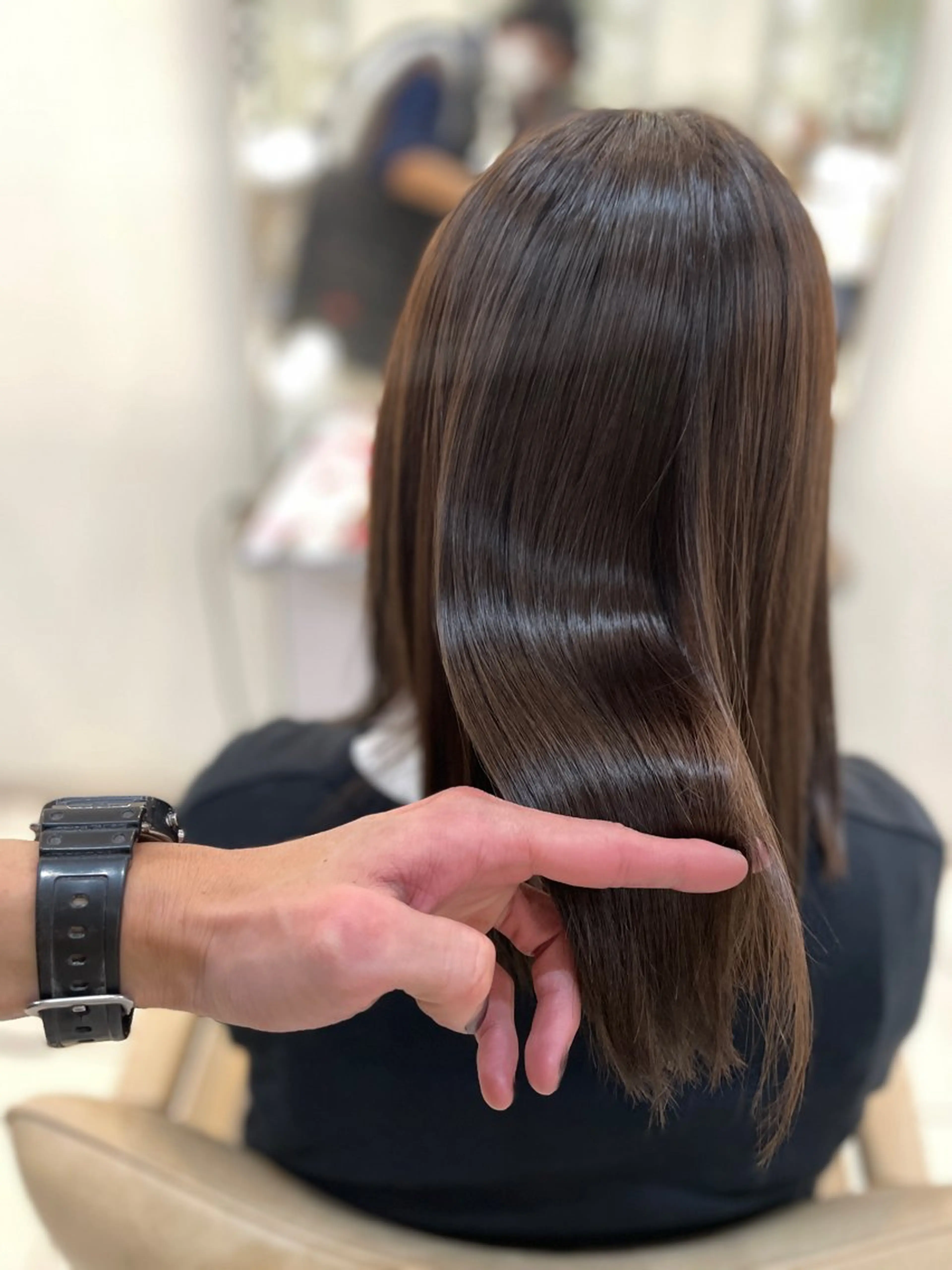 セミロング ワンレンボブ ボブ 髪質改善 レイヤーカット 縮毛矯正 カット トリートメント 髪質改善専門 YOSHIのヘアスタイル