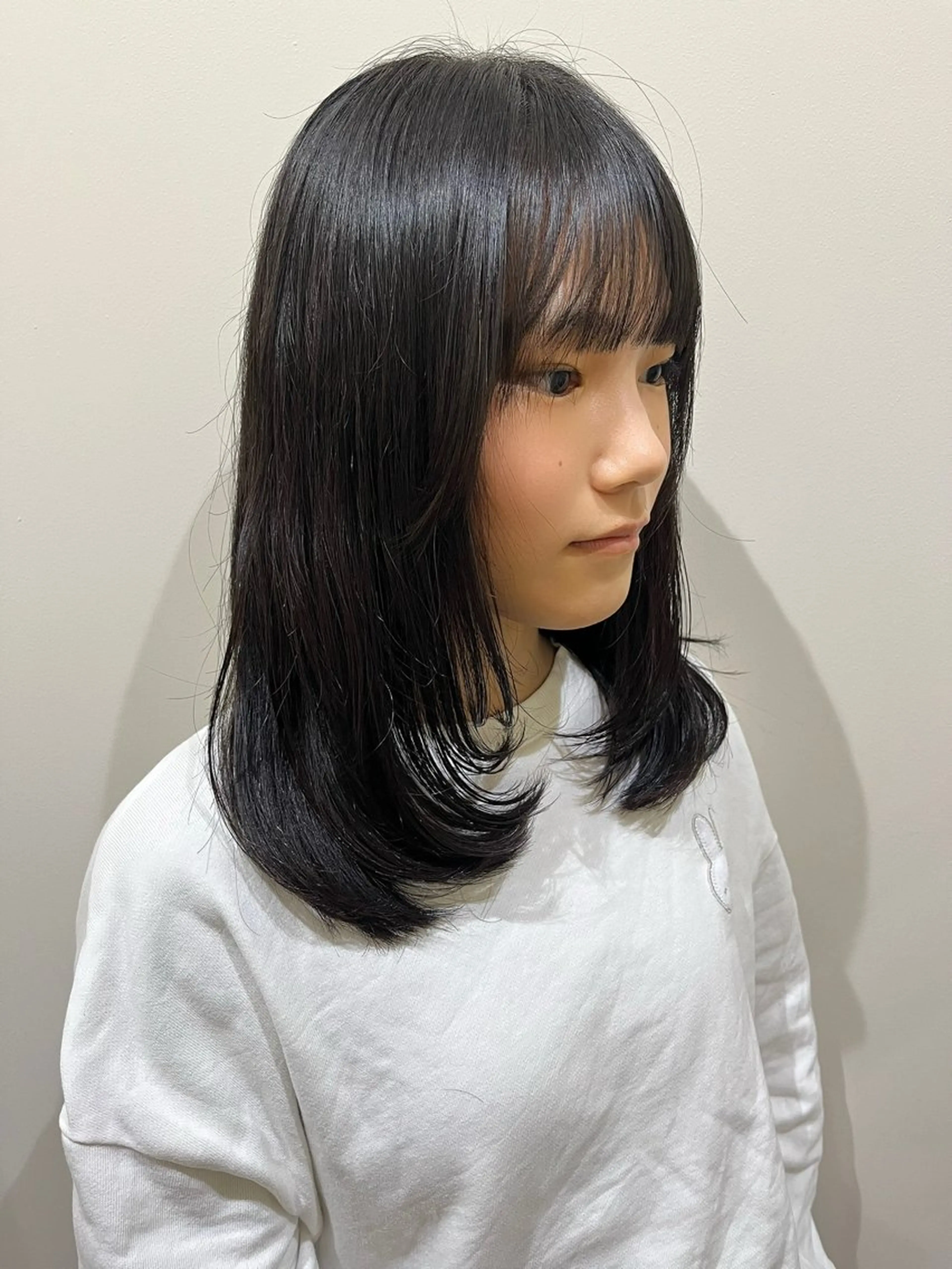 ミディアム 林 和香菜のヘアスタイル