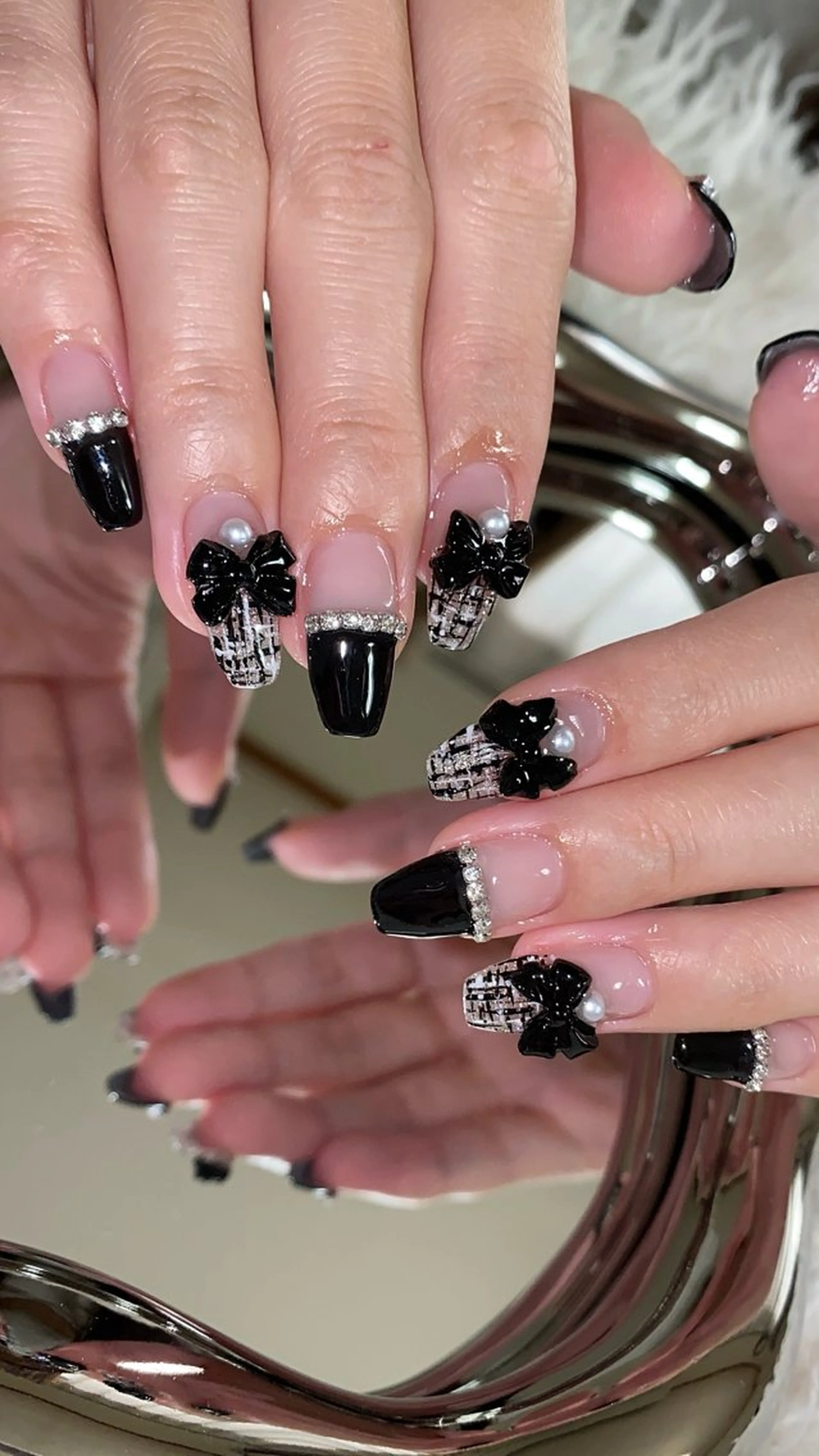 ネイル ハンドネイル n o q r m. n a c h iのネイルデザイン