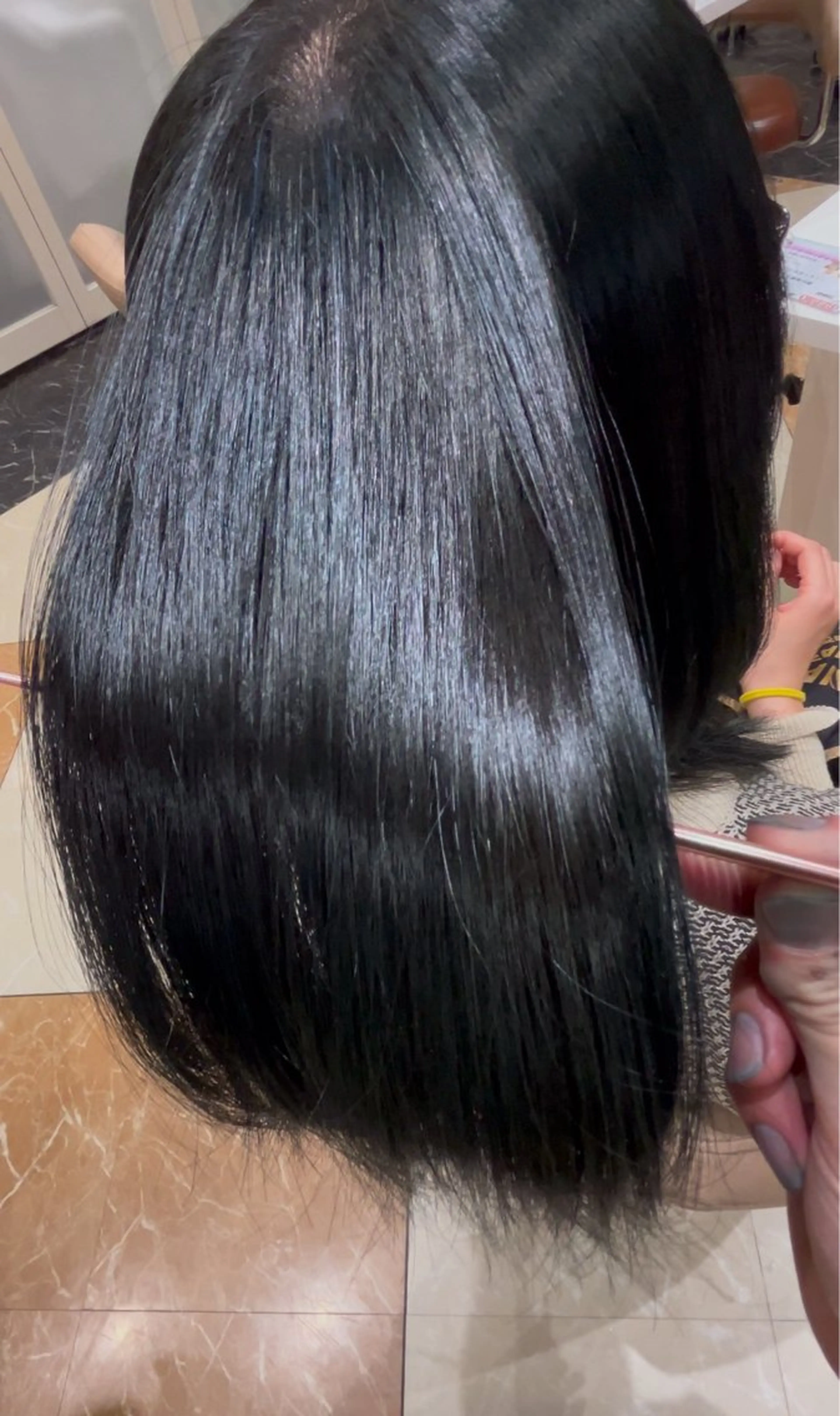 ミディアム カラー パーマ 髪質改善 縮毛矯正 ウルフカット カット 縮毛矯正 トリートメント 💍美髪矯正💍 髪質改善・店長 伊藤のヘアスタイル