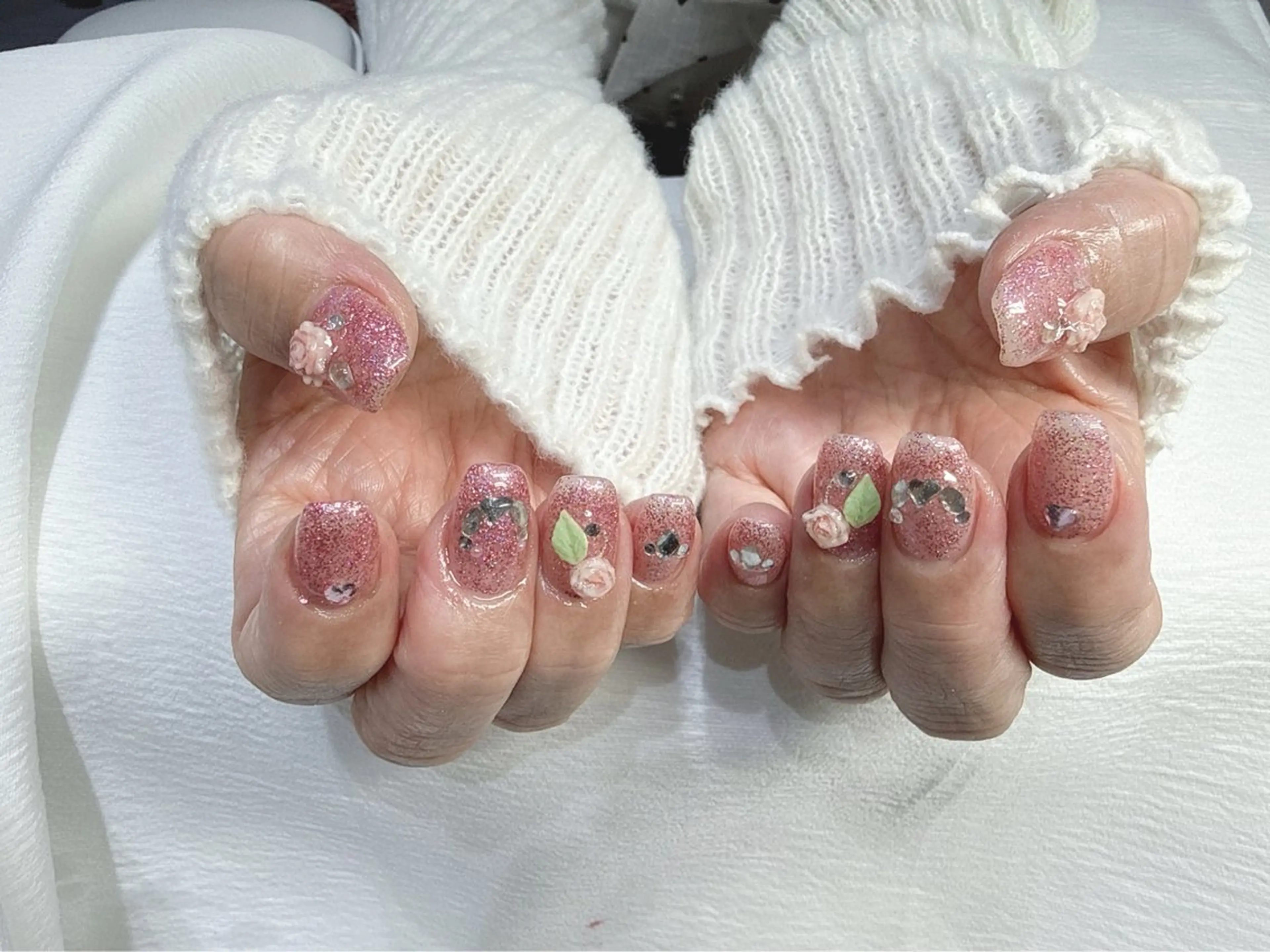 ネイル ハンドネイル ハンドケア NailSalon✨ Écrinエクランのネイルデザイン