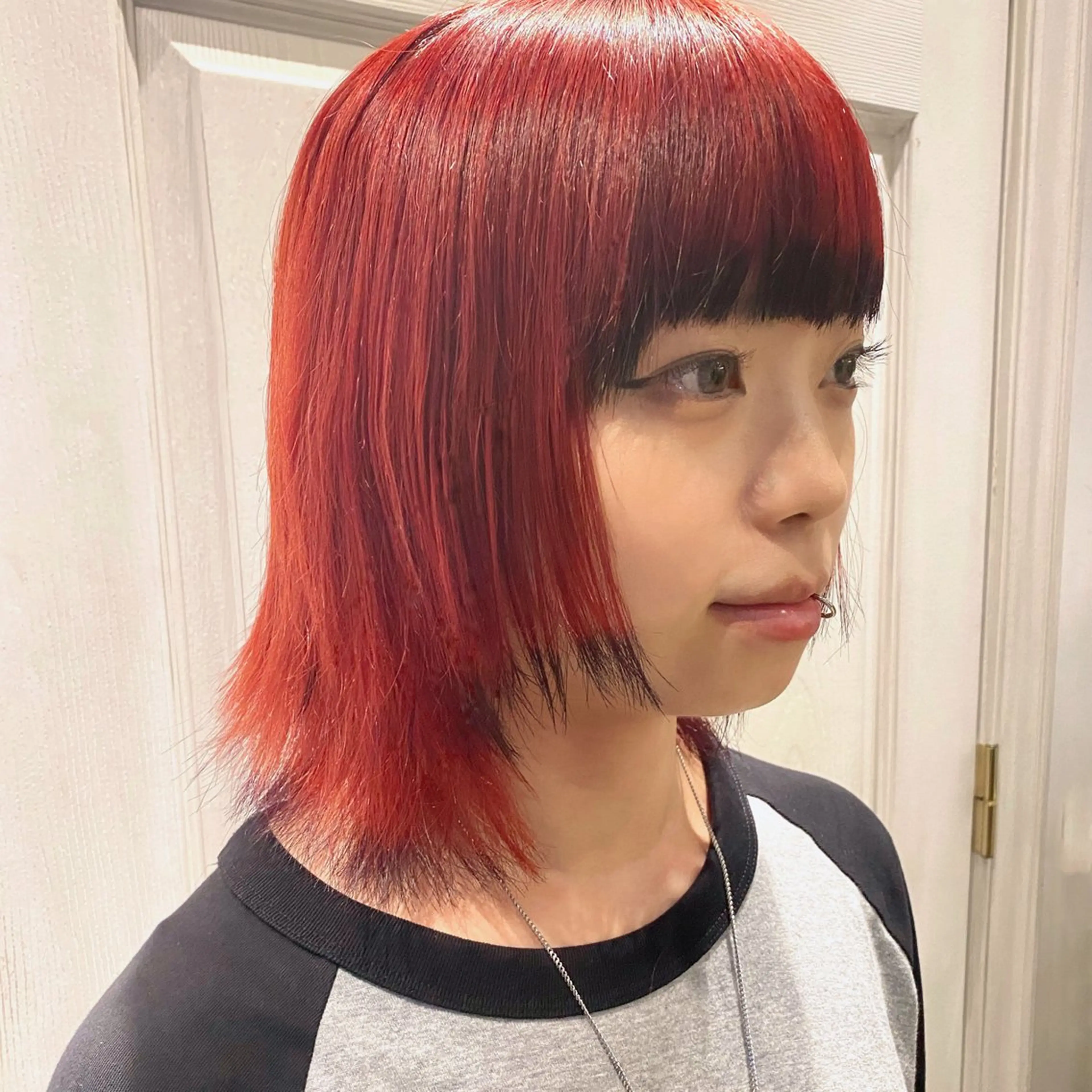 ミディアム カット 千 田のヘアスタイル