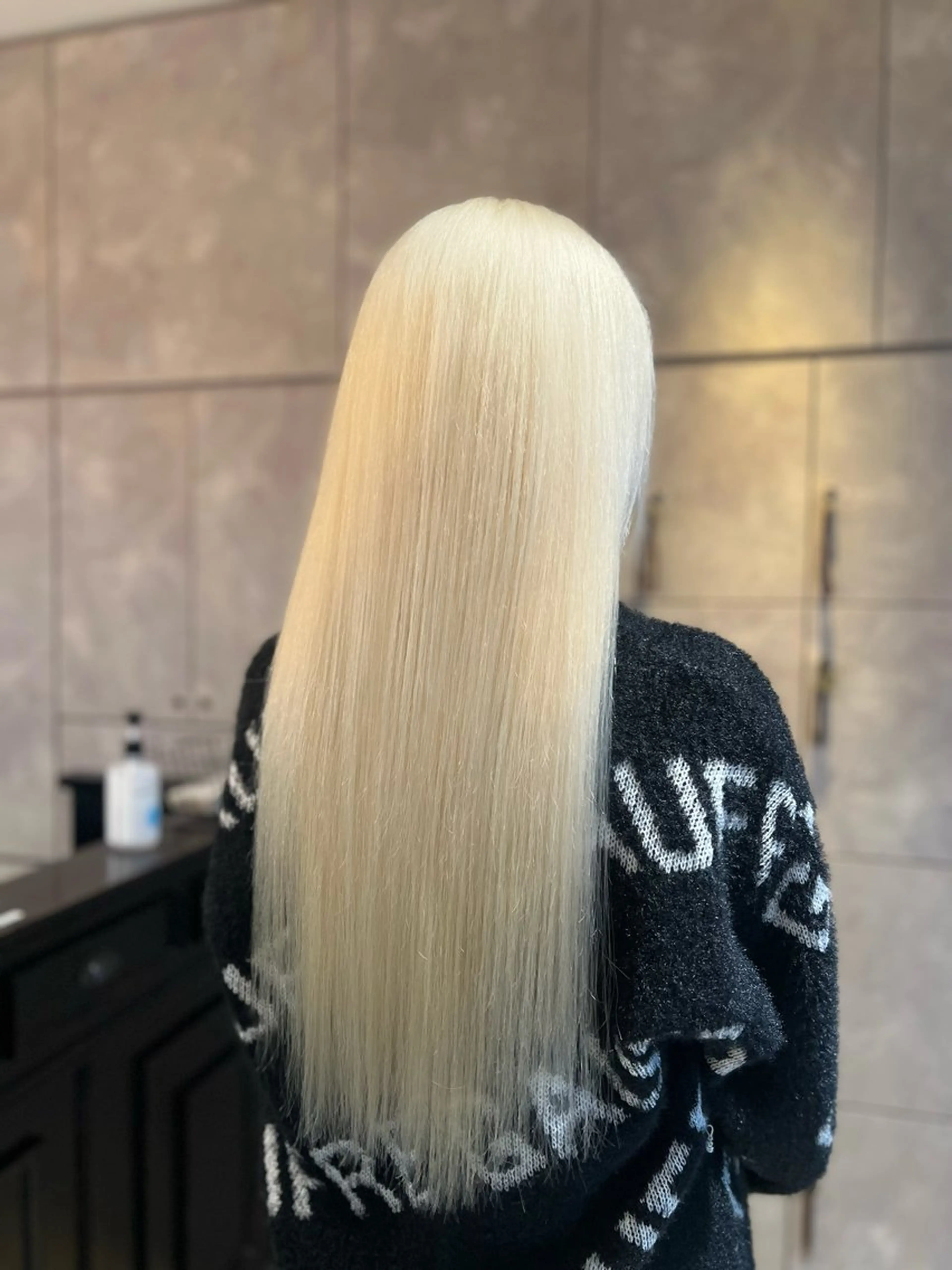 ロング カラー 🎀ハイトーン・艶 カラー HANA🎀のヘアスタイル