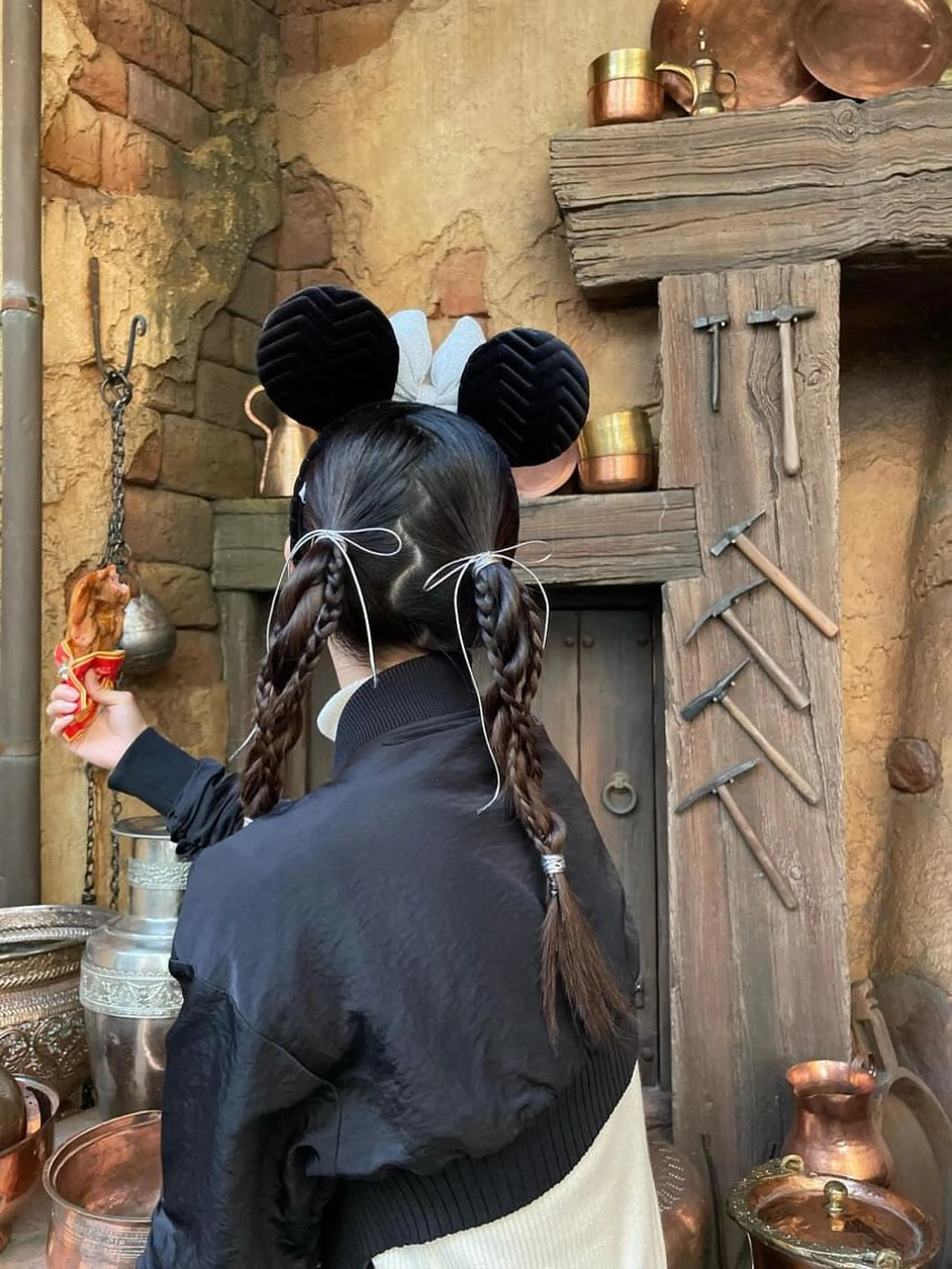 ロング カラー ヘアアレンジ ヘアセット なな 顔周りカット /シールエクステのヘアスタイル