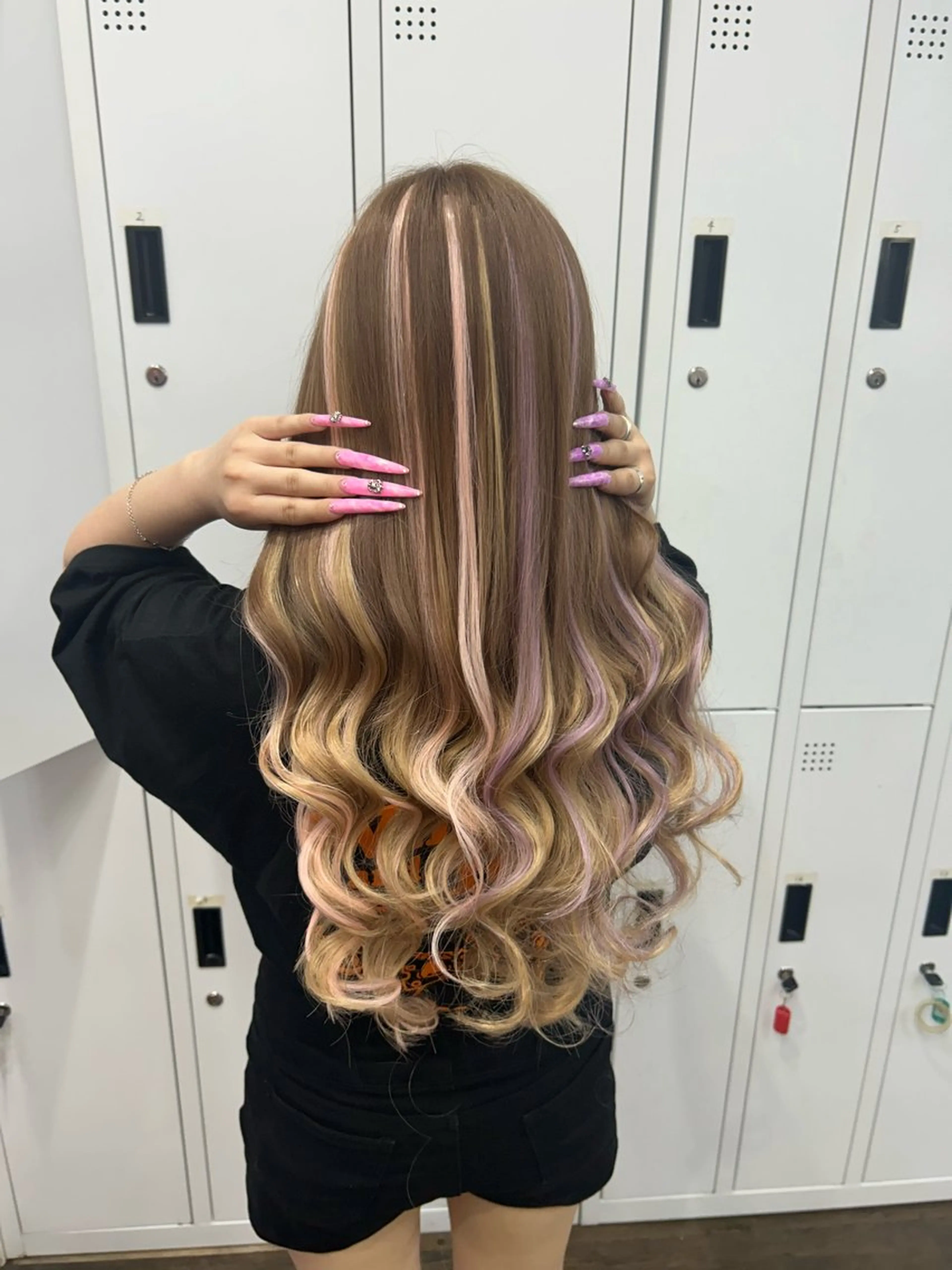 ロング ヘアカラー エクステ 🌸U-topia 🌸伊藤穂乃花🌸のヘアスタイル