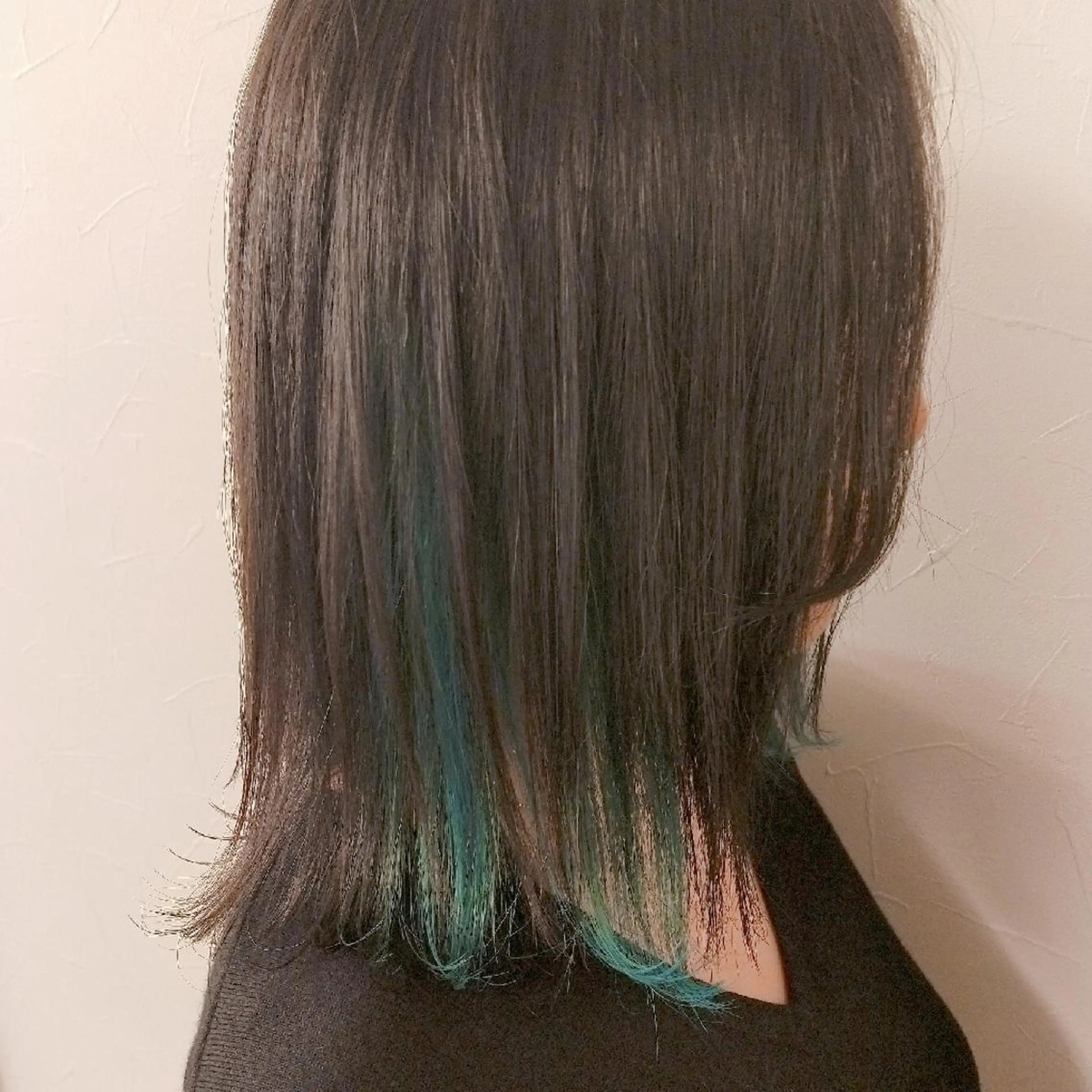 ミディアム カラー バレイヤージュ ブリーチ ダークグレー ダブルカラー グラデーションカラー デザインカラー 髪質改善Lilithのその他イメージ