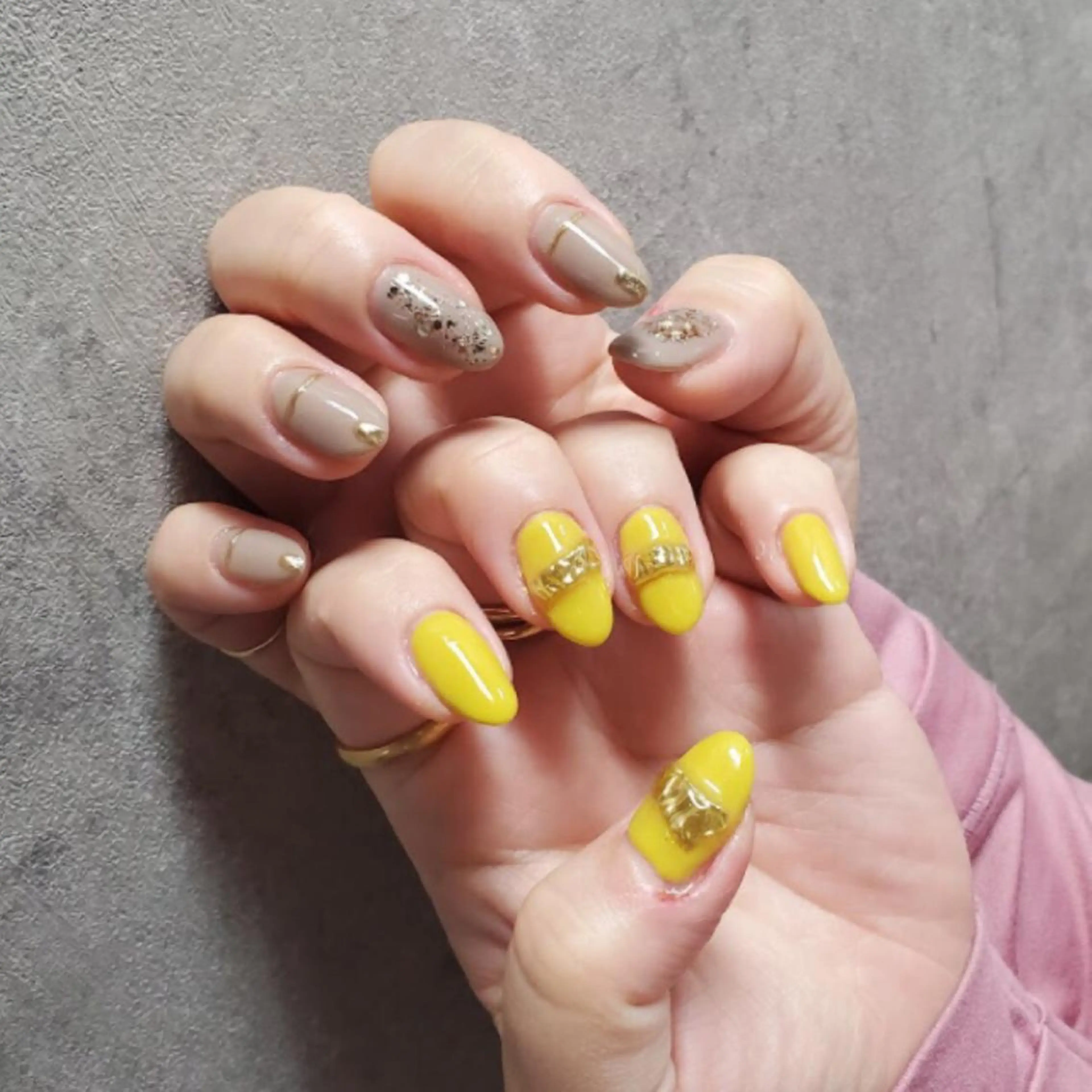 ネイル アートネイル ジェルネイル ミラーネイル ニュアンスネイル スカルプネイル nailstudio eviz新宿店のネイルデザイン