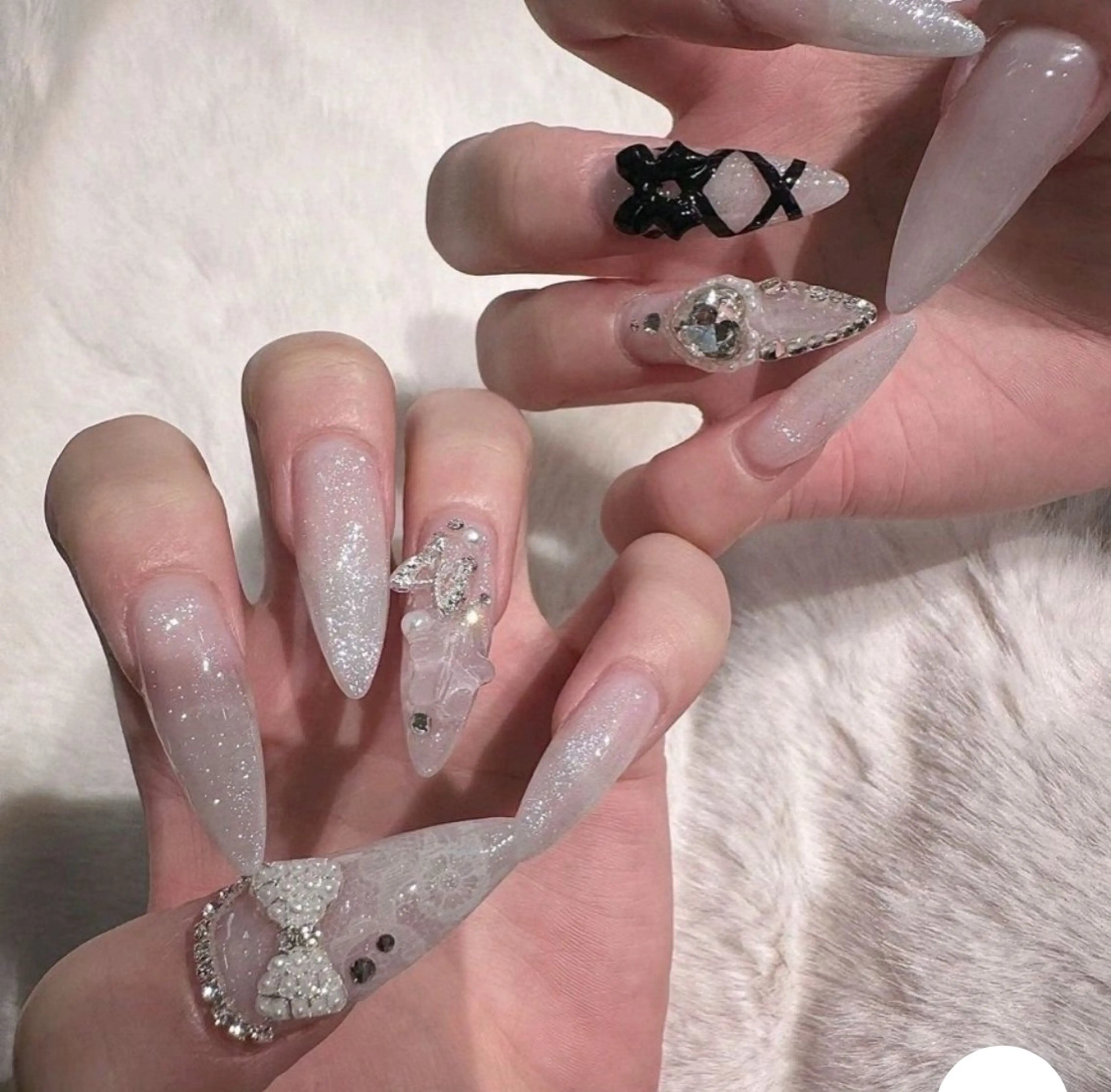 カラー グラデーションカラー ピンクカラー ハンドネイル AIN Nailのネイルデザイン