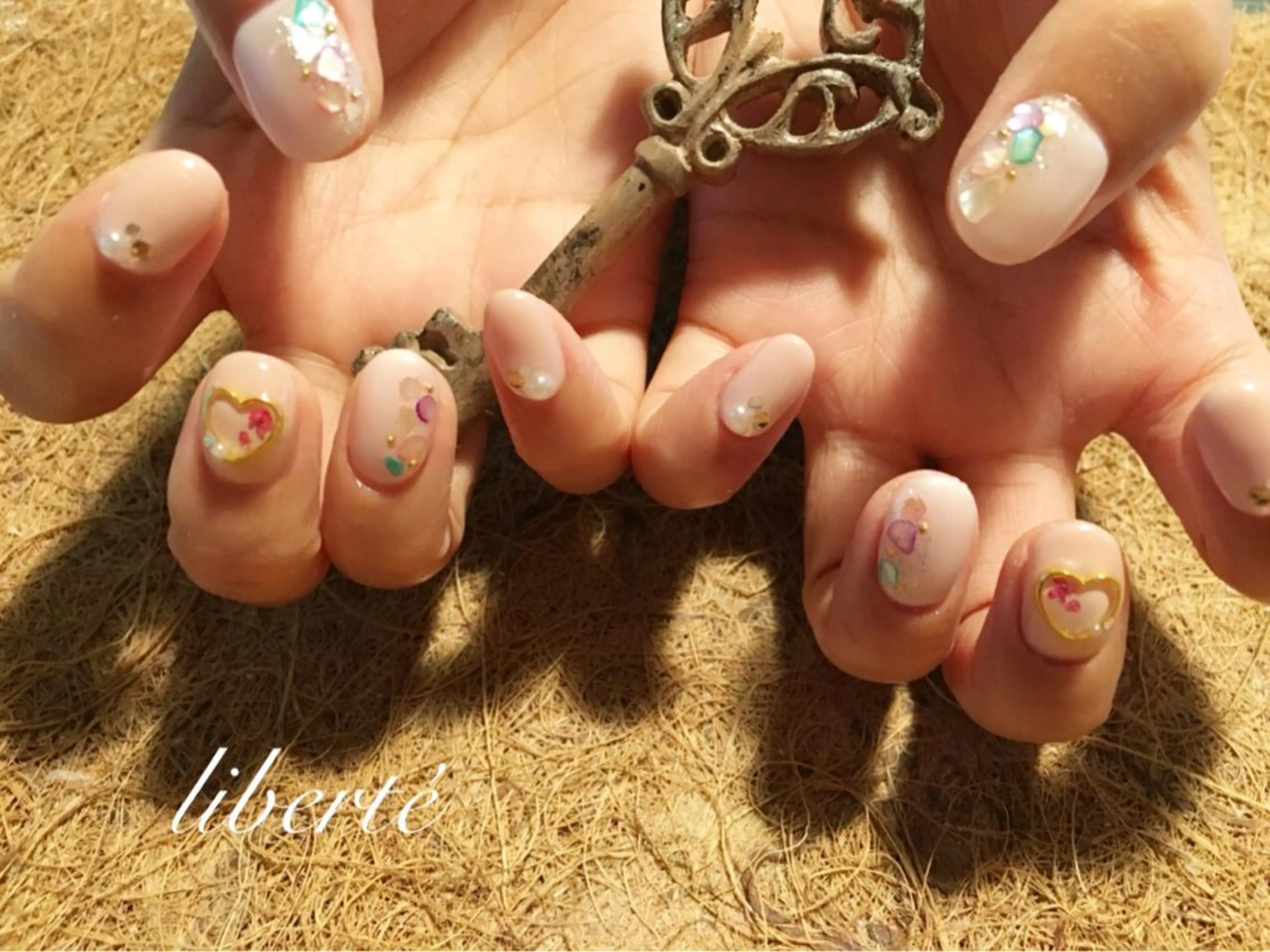 ネイル liberté (リベルテ)のネイルデザイン