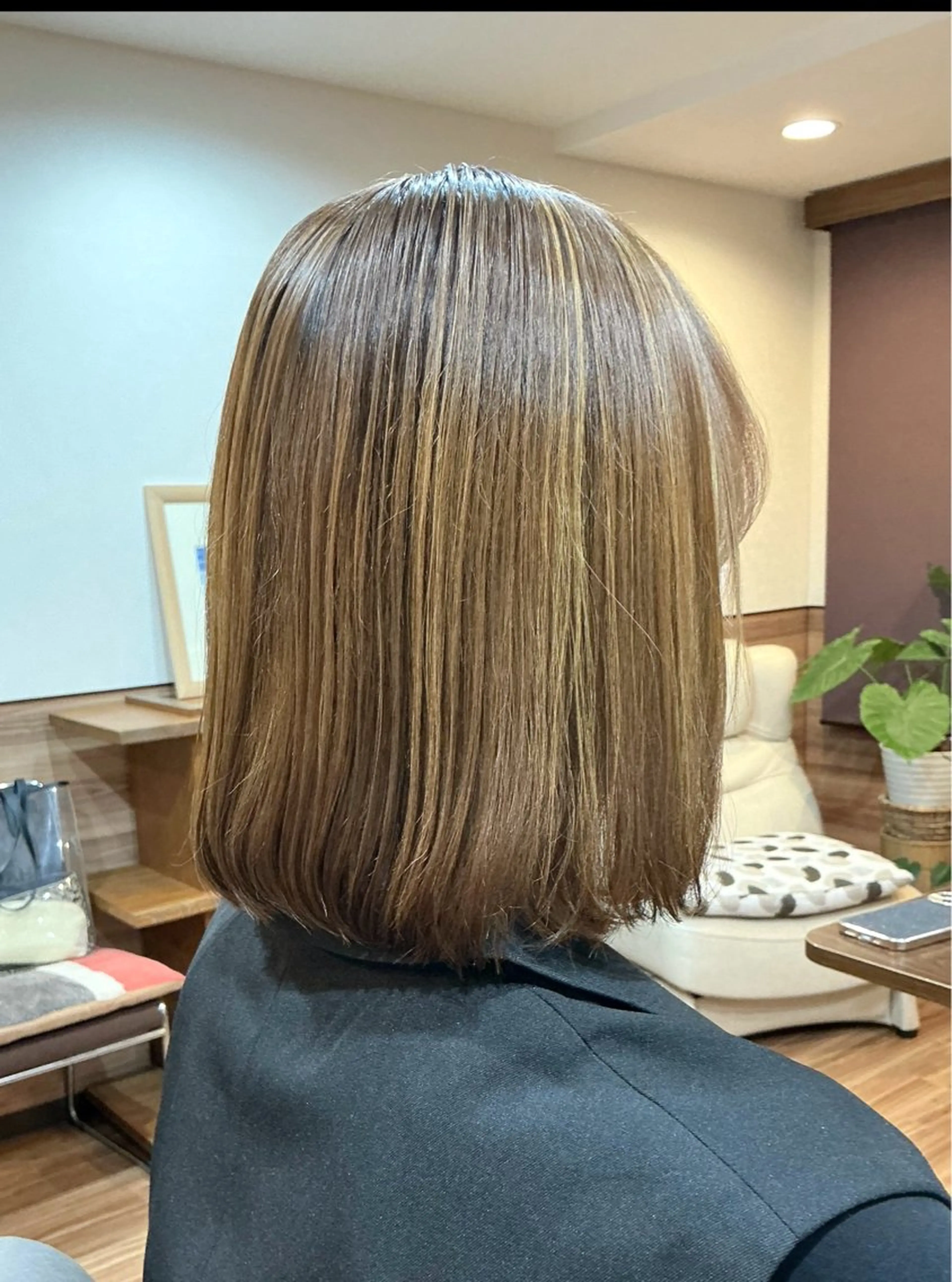 ミディアム カラー ハイライトカラー ハイライト Annon プライベートサロンのヘアスタイル