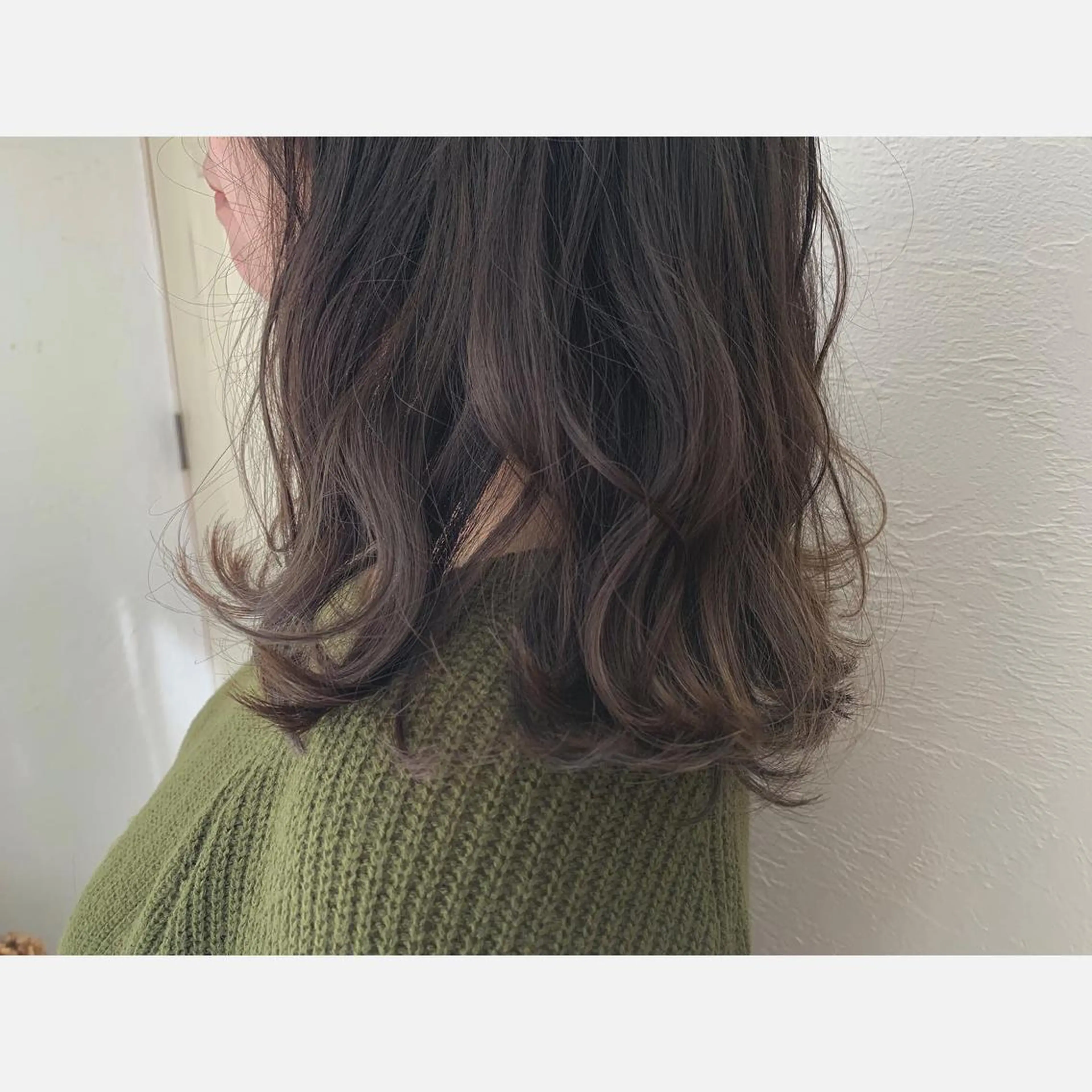 セミロング カラー カット ヘアカラー fio マナミのヘアスタイル