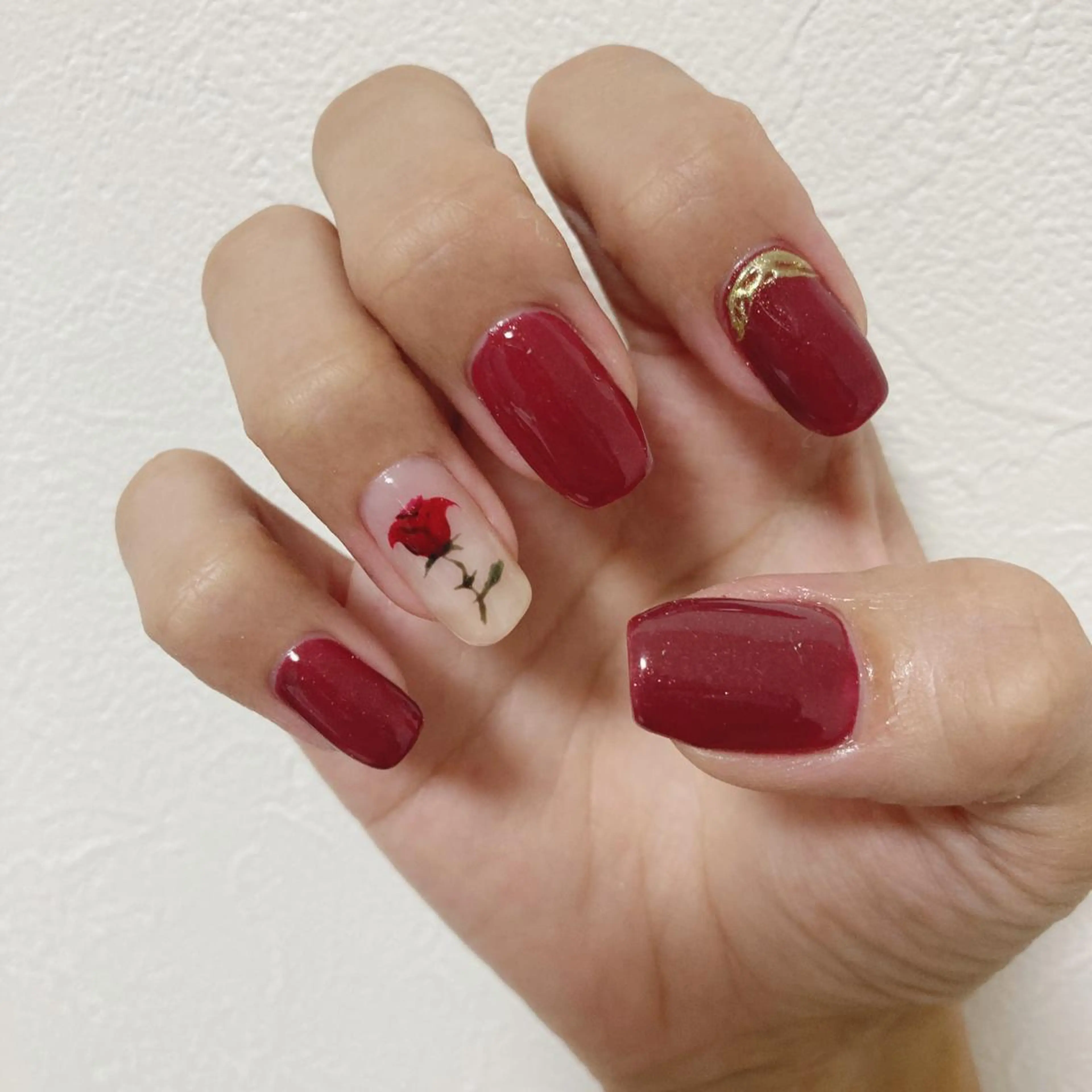 ネイル 手書きが得意🖌️ Y’s  nailのネイルデザイン