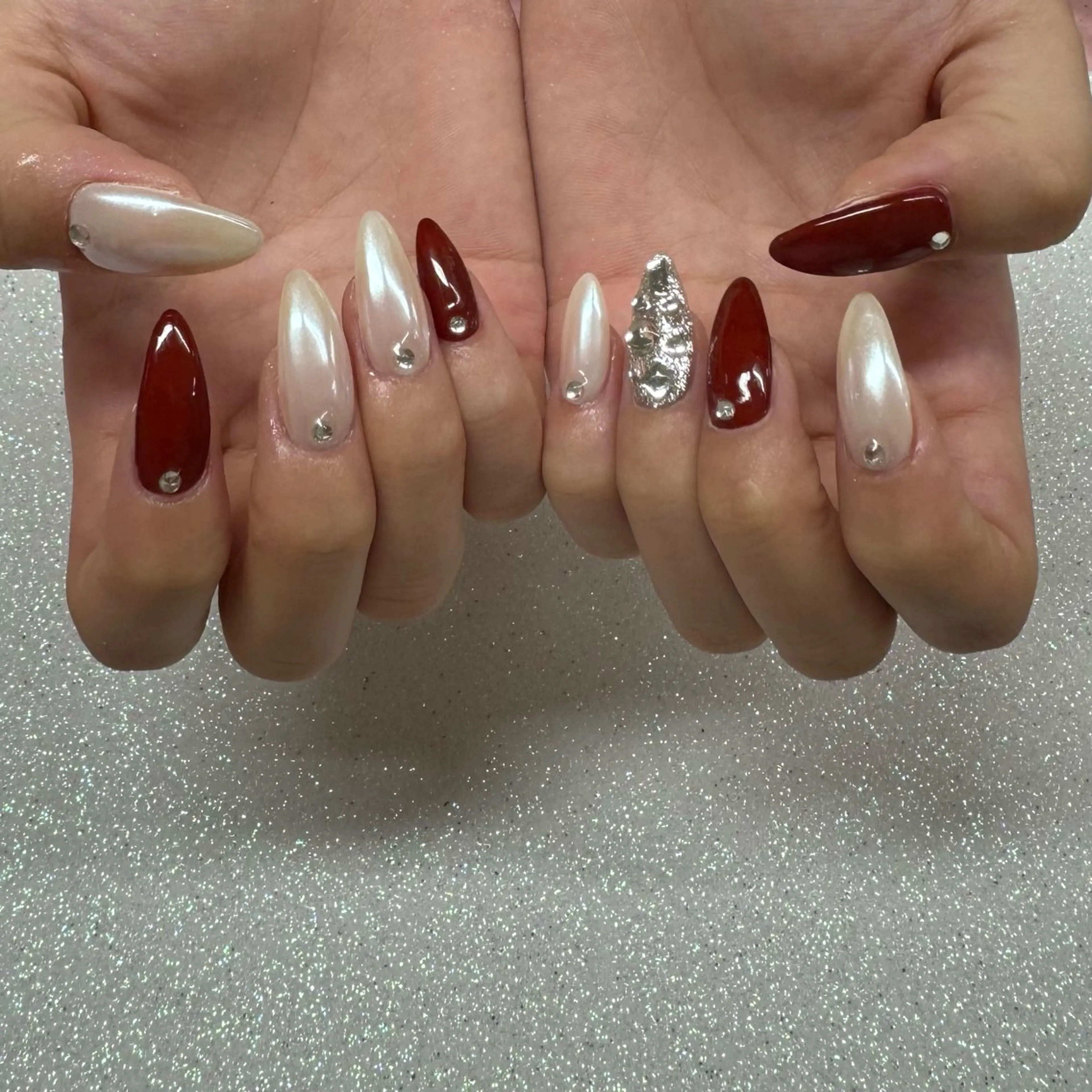 ネイル ハンドネイル VIERU 🌈🎀💖のネイルデザイン