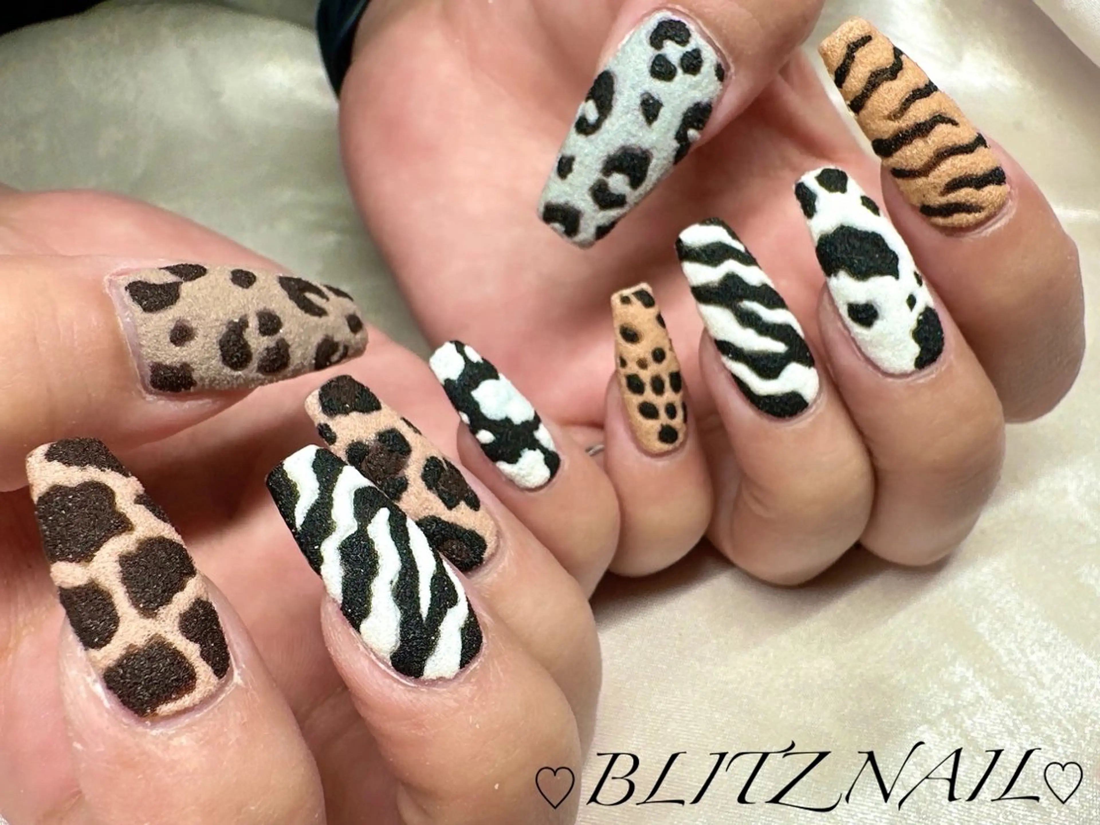 ネイル BLITZ Nail 岩田💅🏻✨のネイルデザイン
