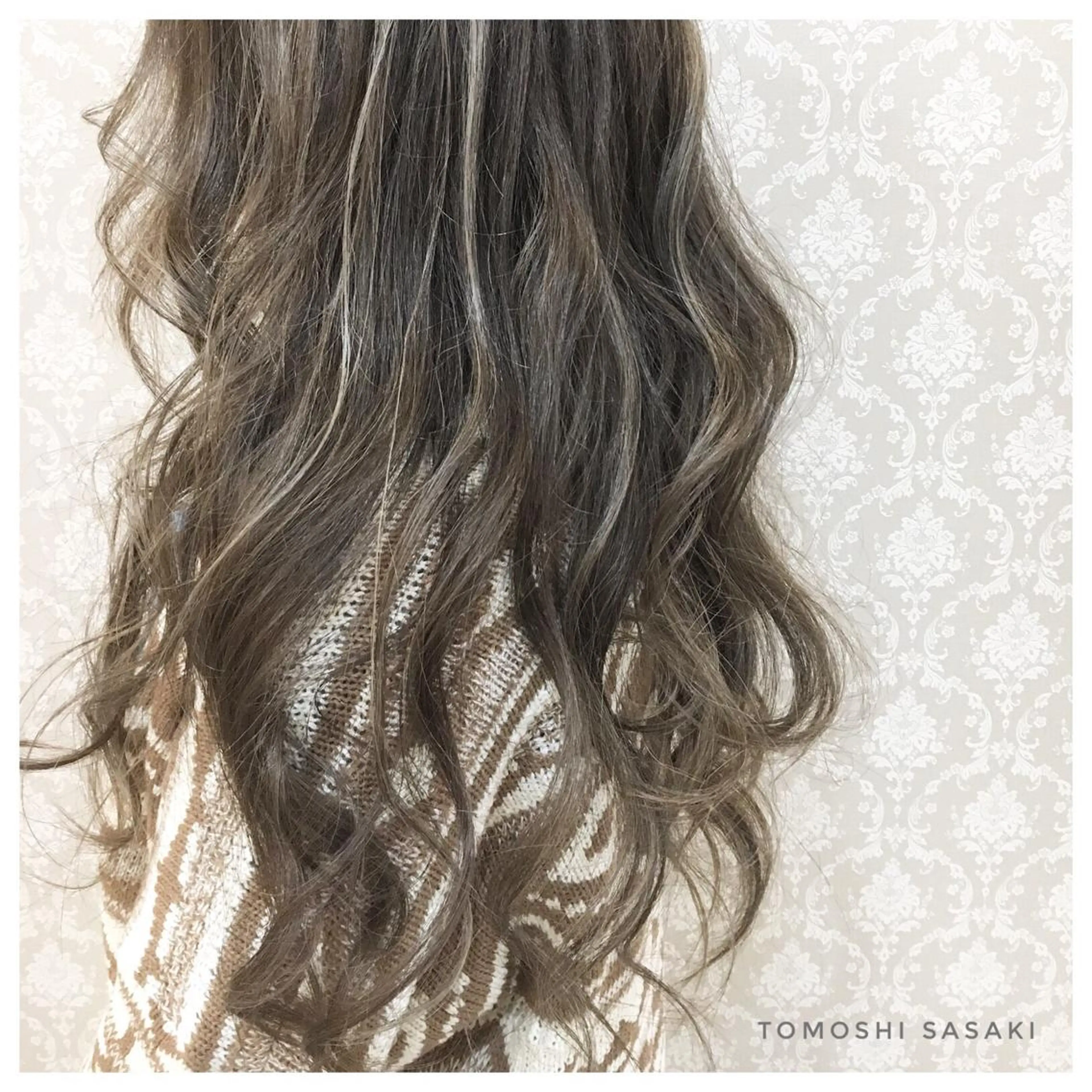 カラー ハイライトカラー ササキ トモシのヘアスタイル