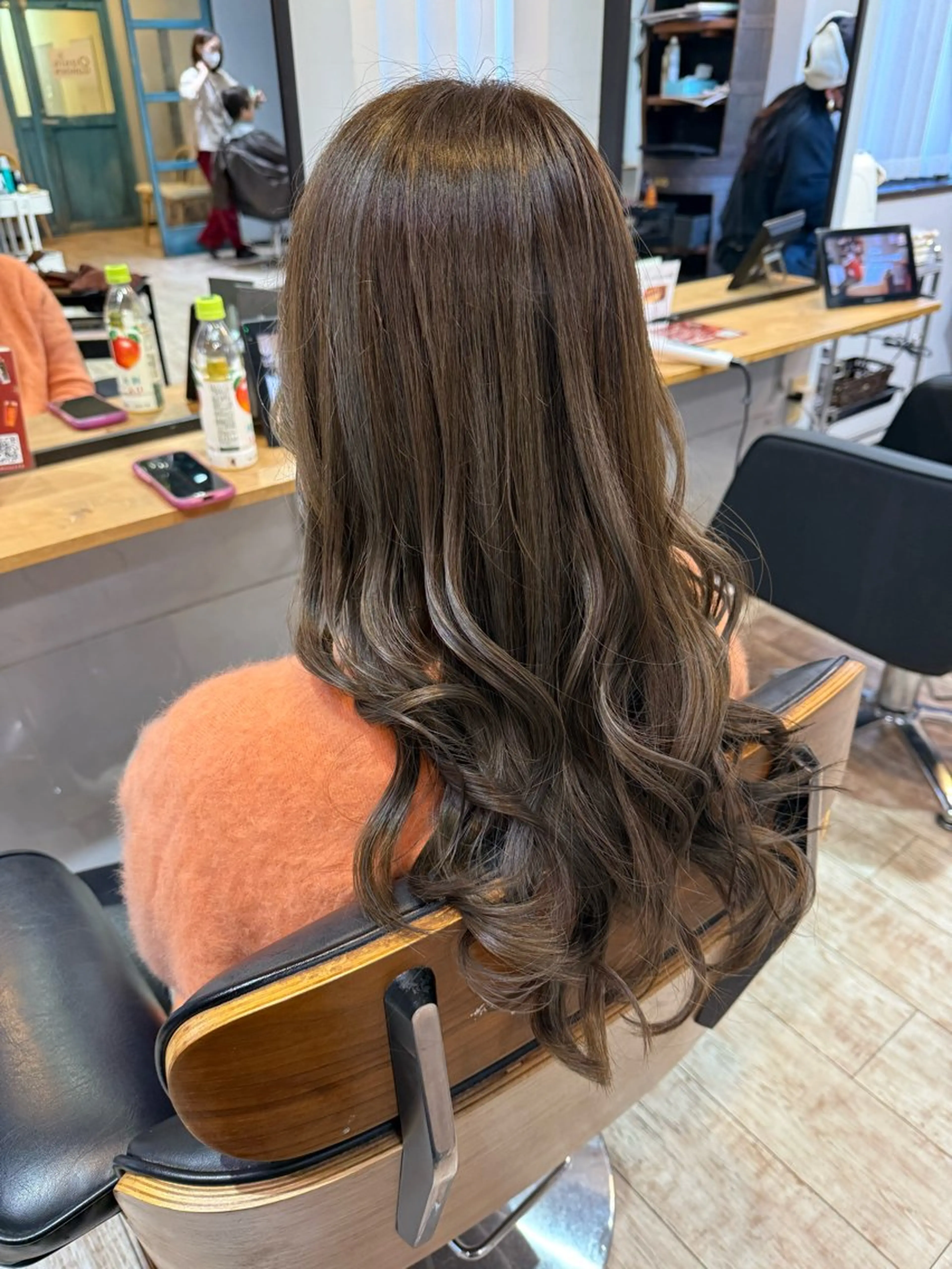 🩵🩷前髪カット+カラー🩷🩵の写真