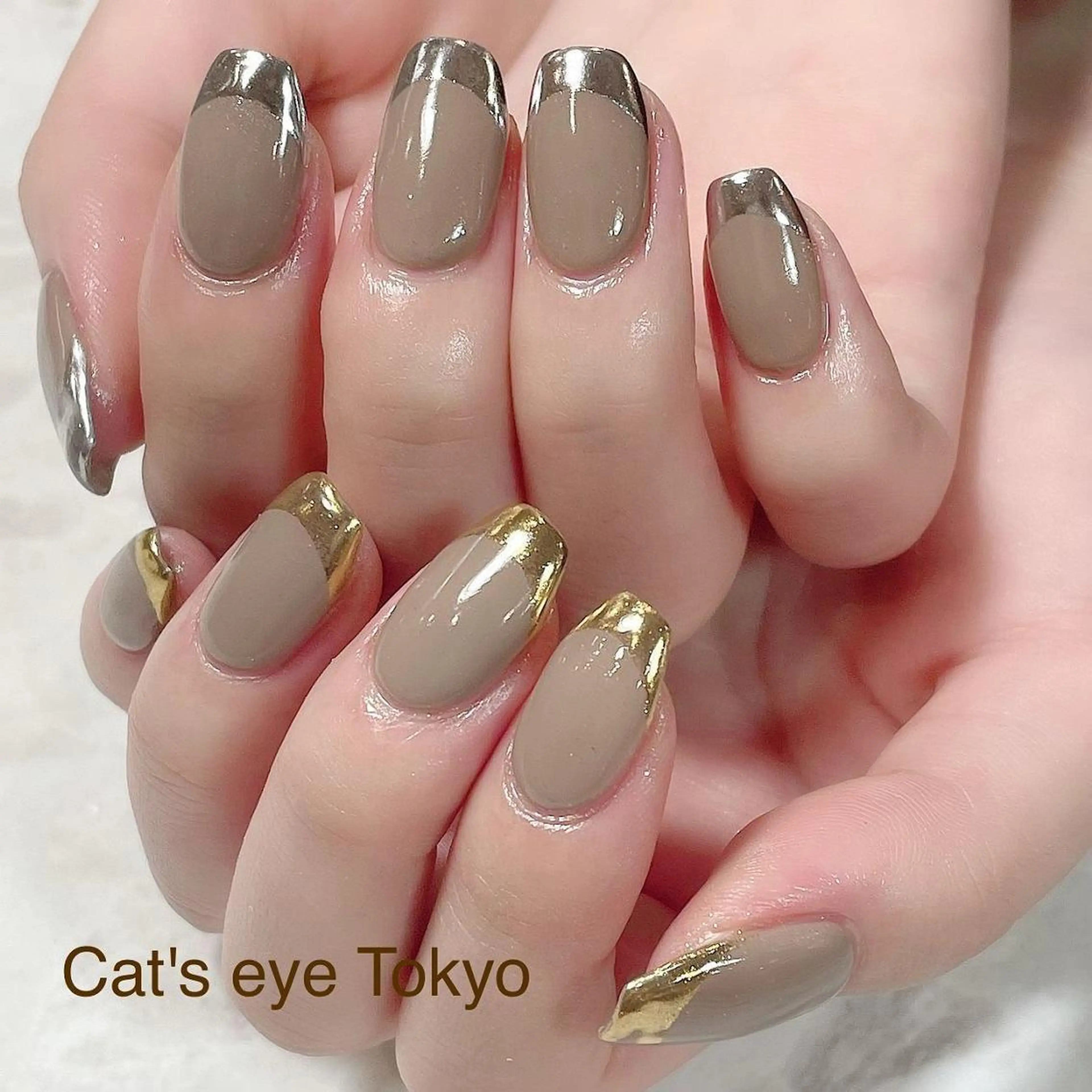 ネイル マツエク・マツパ フレンチネイル ゴールド ミラーネイル シルバー Cat's eye TOKYO 新宿店のネイルデザイン