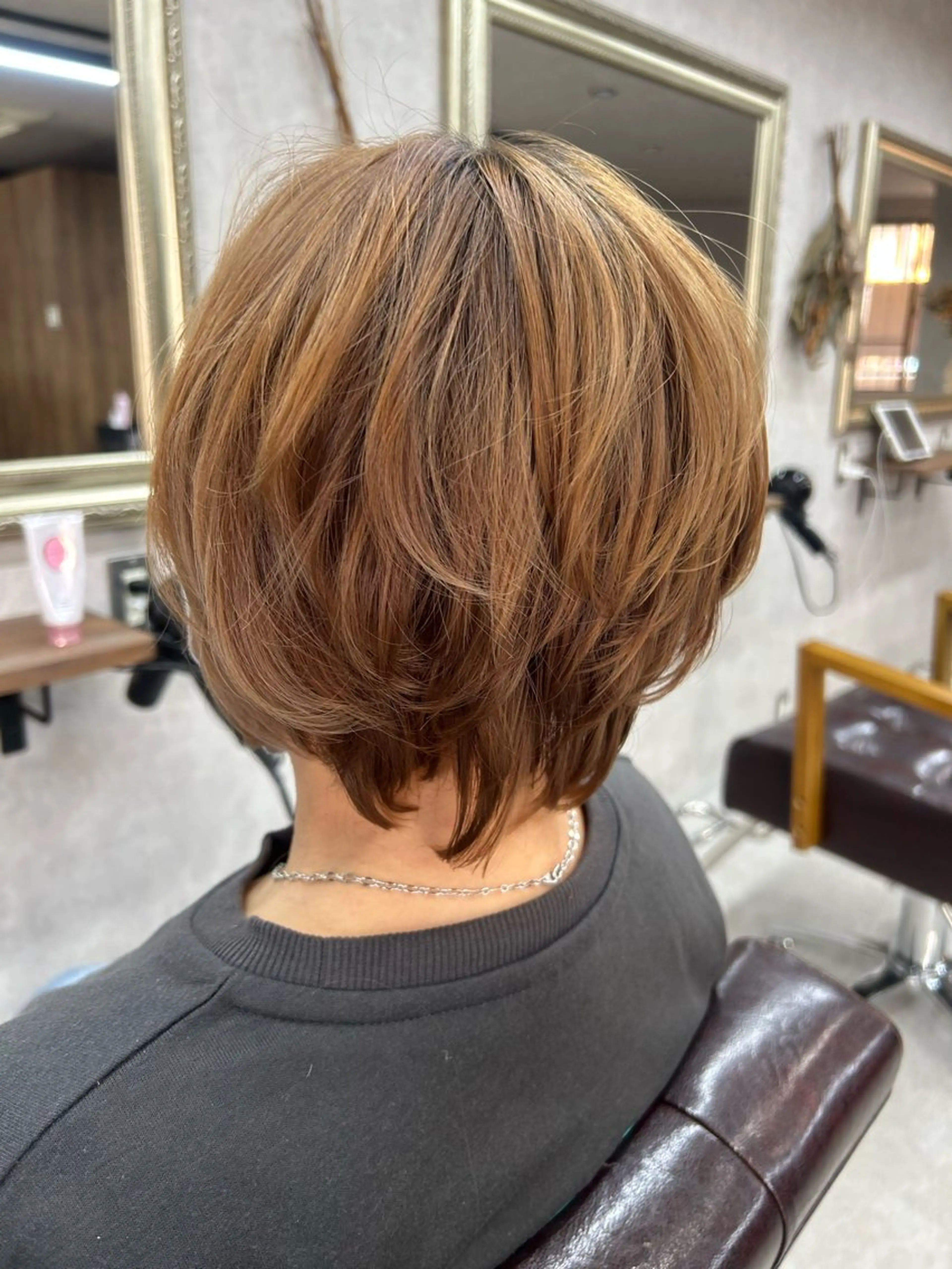 ショート カラー Lien 深井店のヘアスタイル