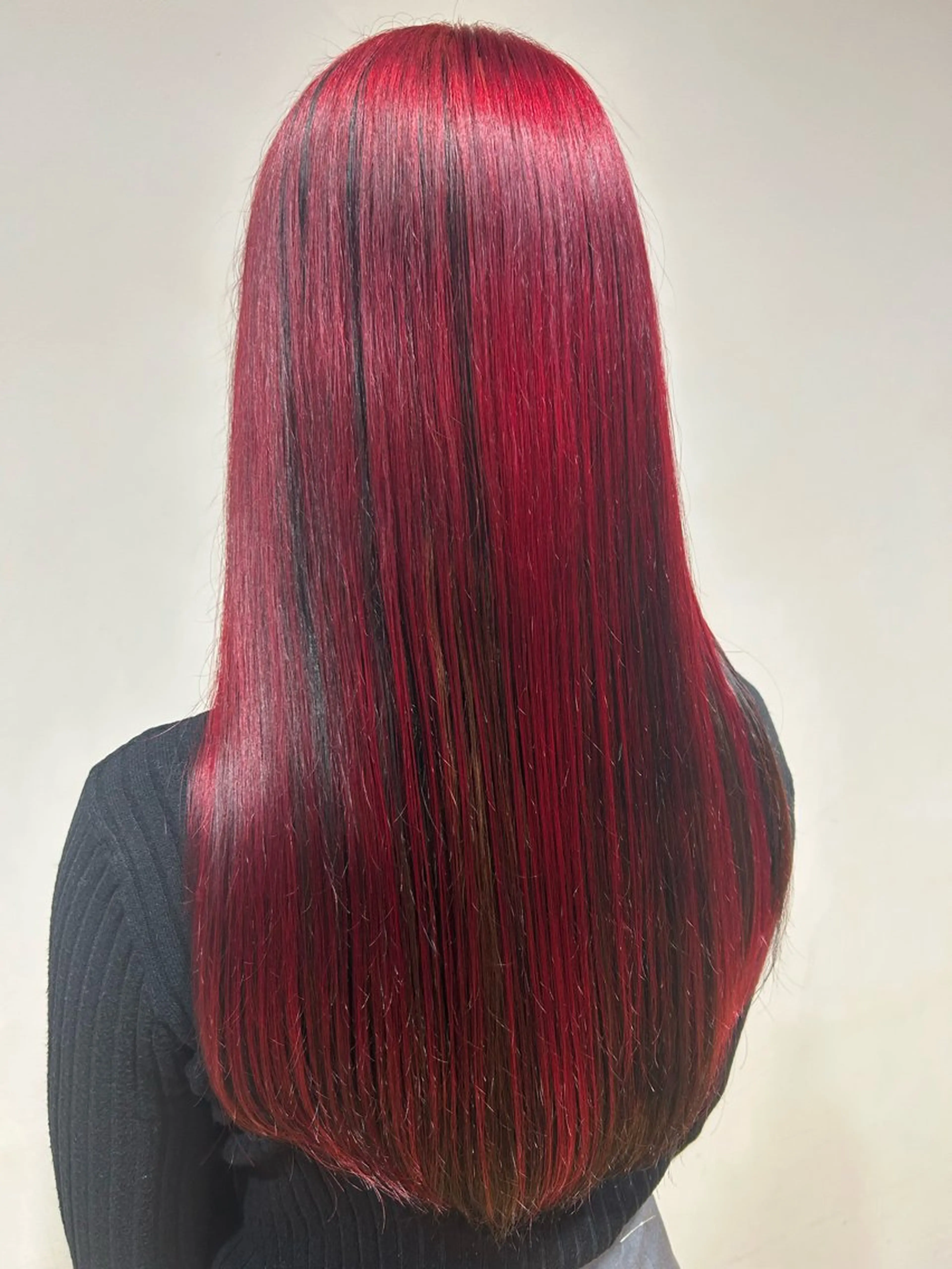 ロング ヘアカラー coohair トミクラモエのヘアスタイル