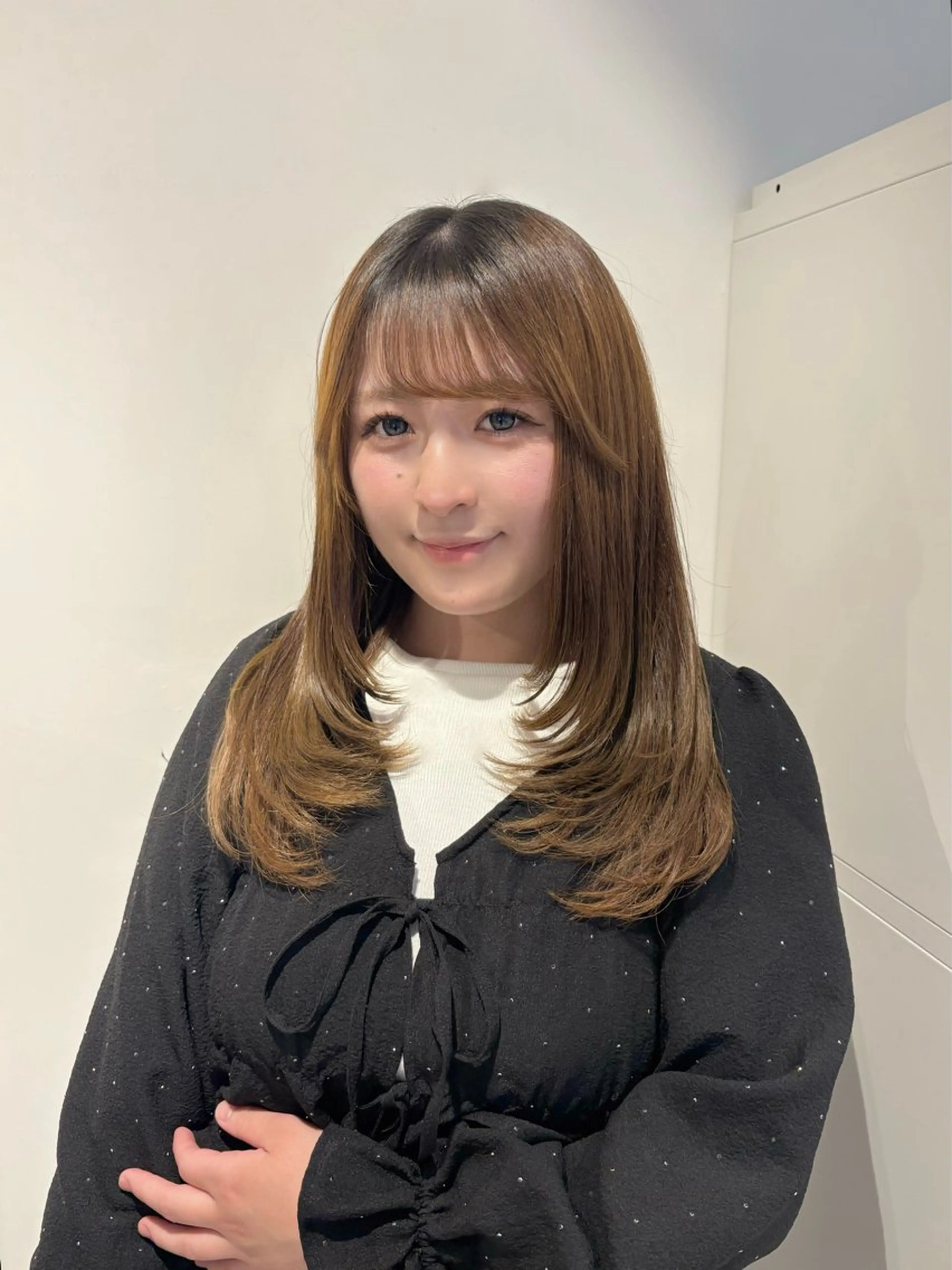 セミロング ニトウ レイナのヘアスタイル