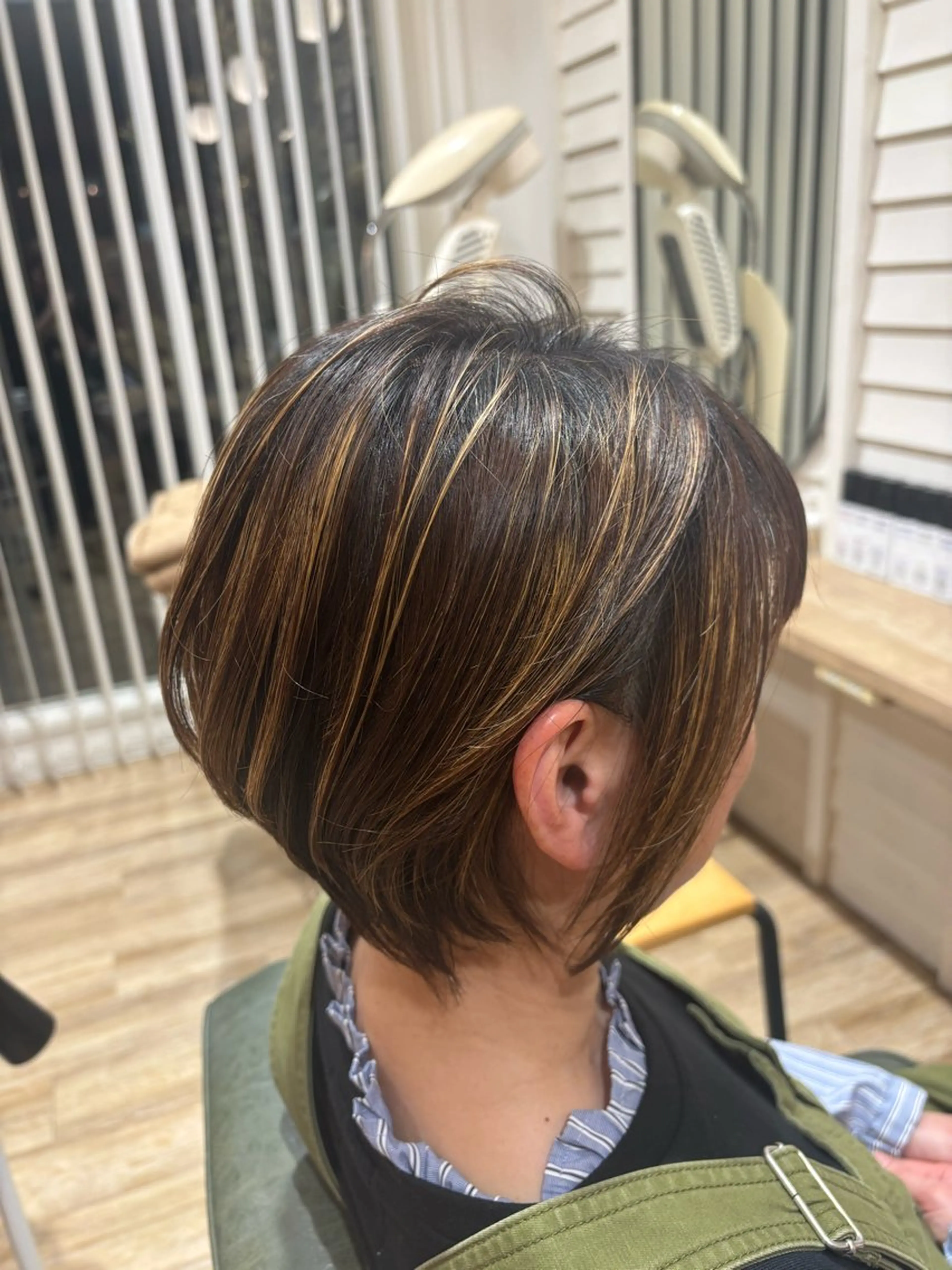 ショート くびれヘア ショートヘア 有木 咲良のヘアスタイル