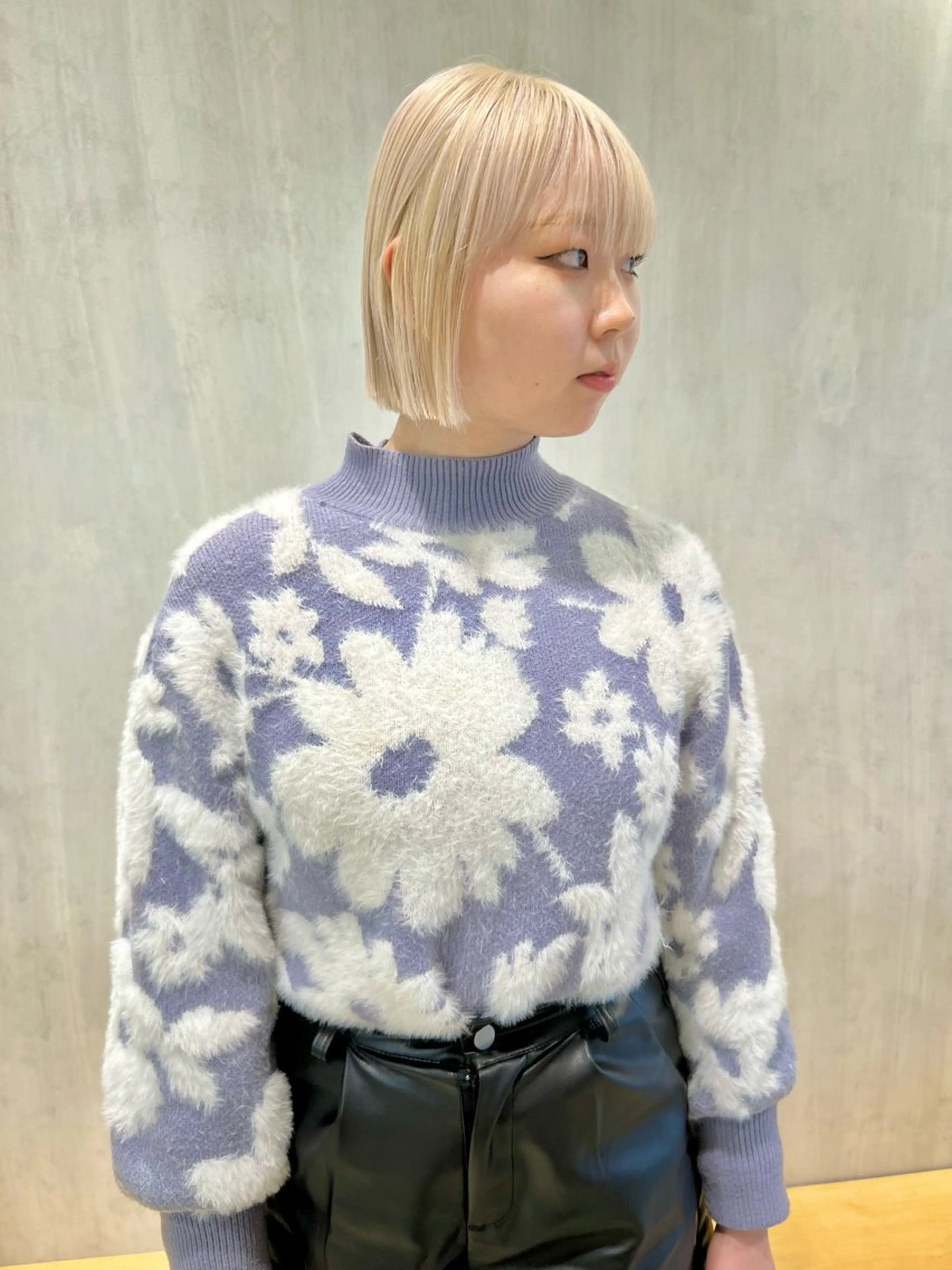 ショート カラー ブリーチ ブロンド ホワイトブロンド ボブ カット ヘアカラー メンズパーマ/フェ ザーパーマ/古川晴輝のヘアスタイル