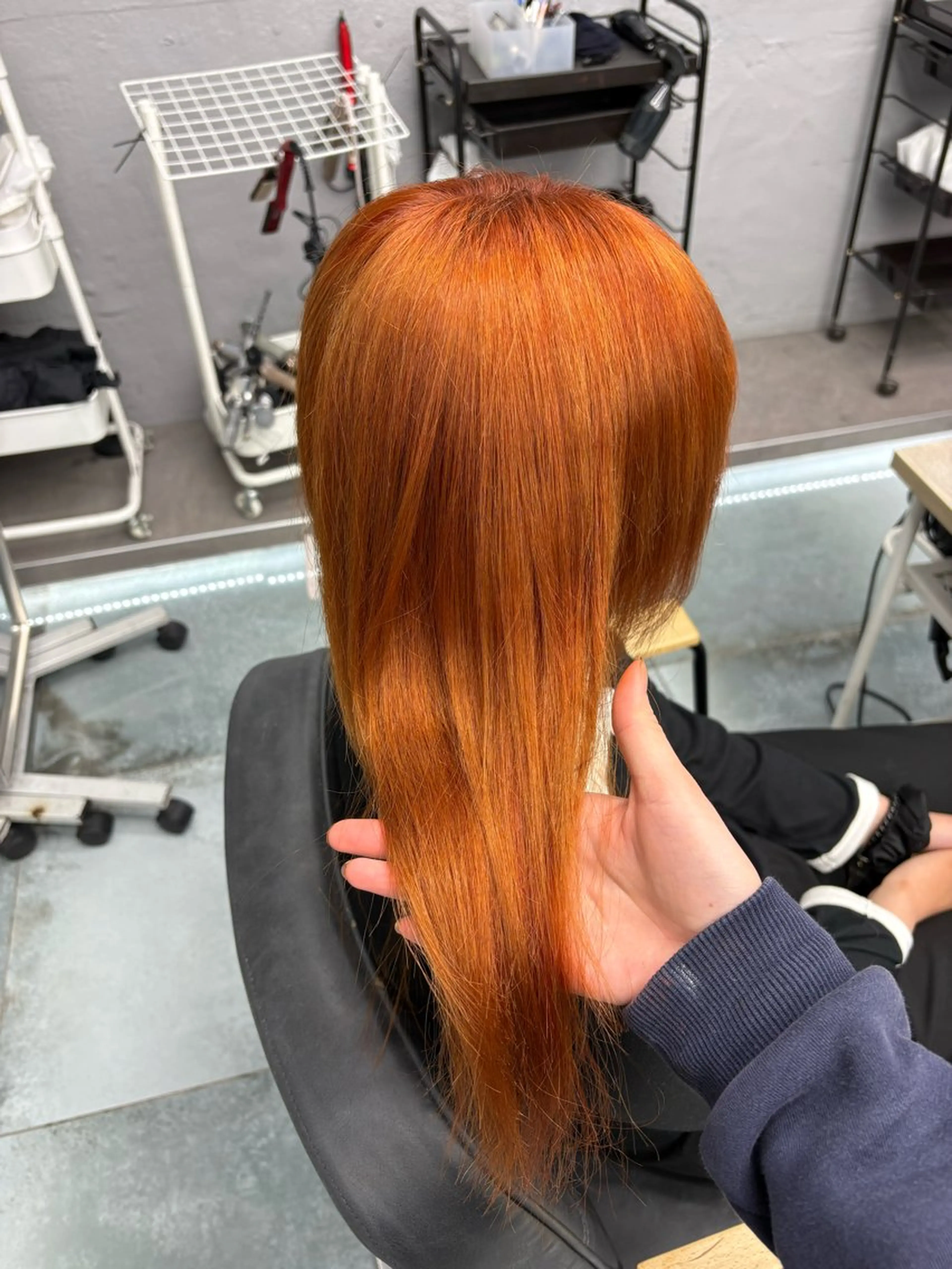 カラー 小松崎 みなのヘアスタイル