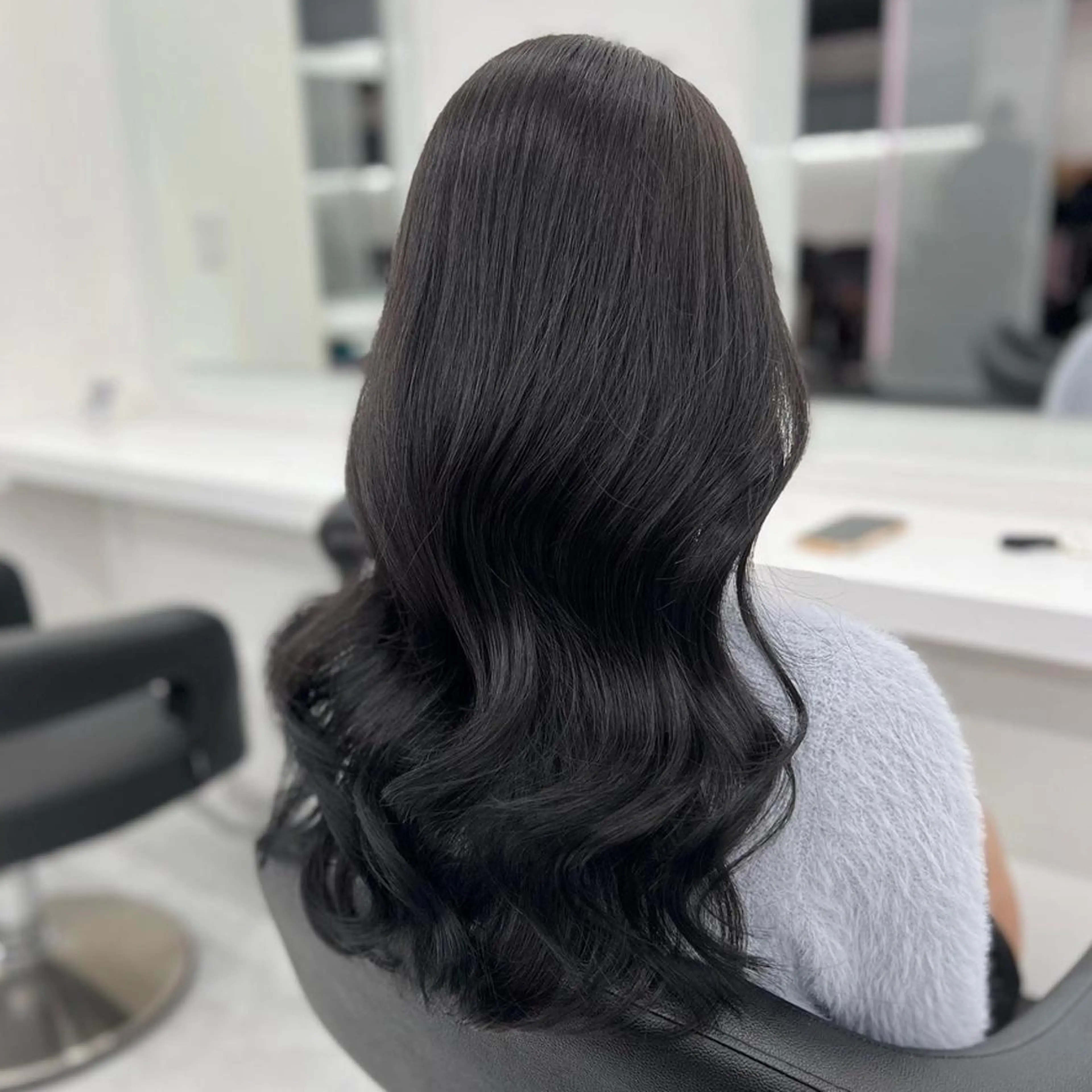 カラー 🩶韓国風暗髪ヘア 🩶横浜THREEのヘアスタイル