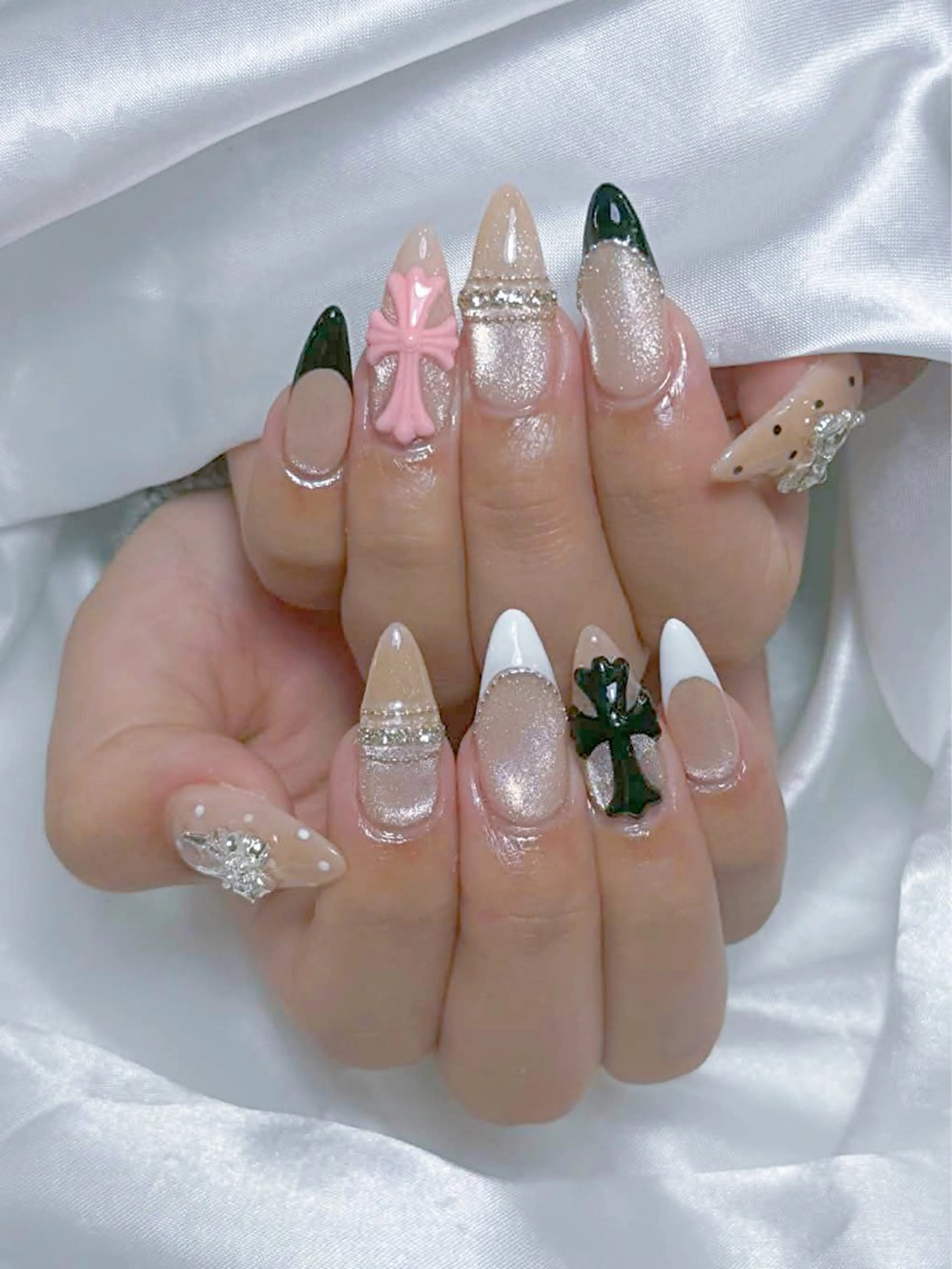 ネイル ハンドネイル LEELA NAIL STUDIO所属・LEELA NAIL STUDIOのネイルデザイン