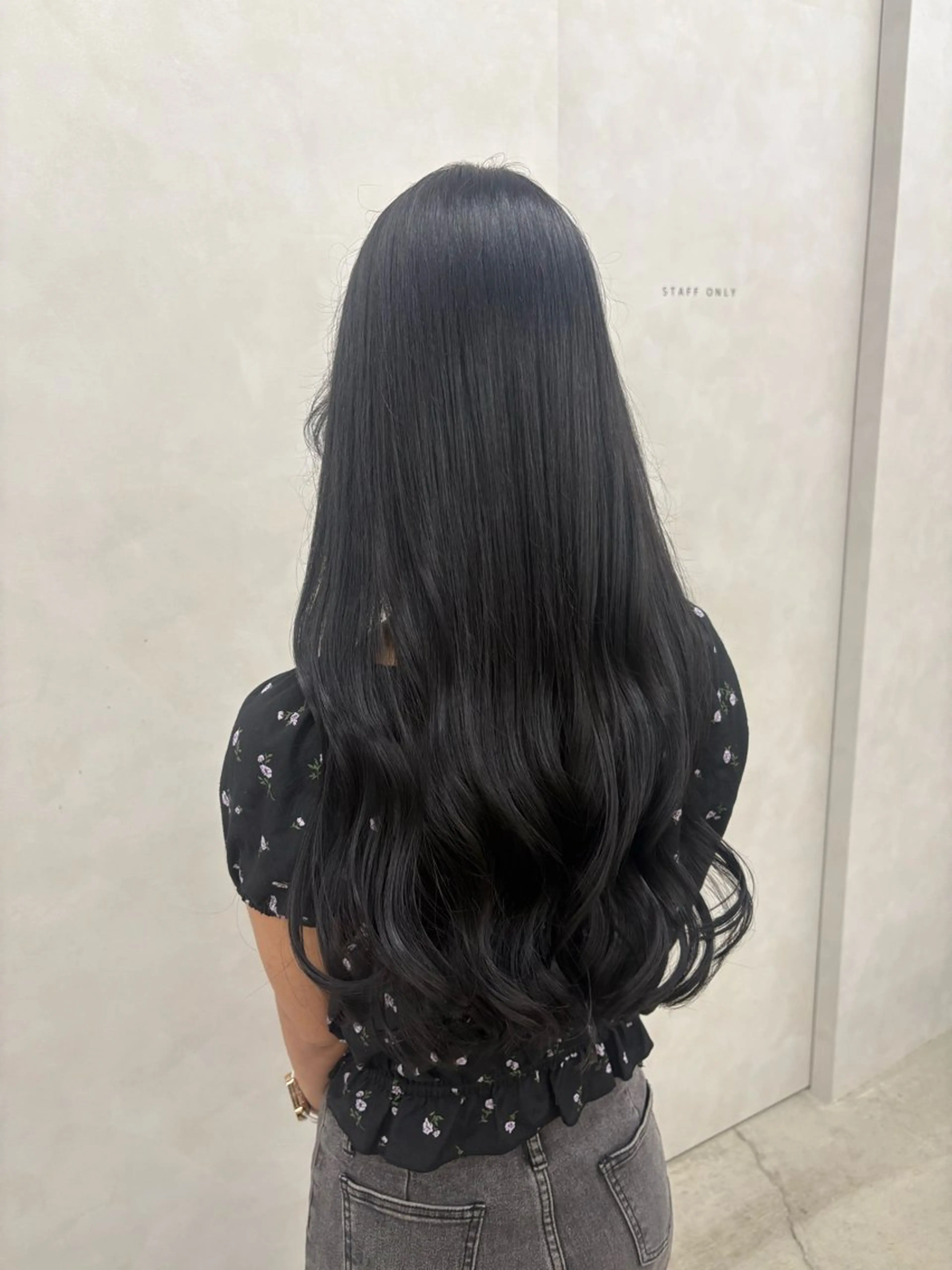 ロング カット ヘアカラー トリートメント -YUCCA- ワカナのヘアスタイル