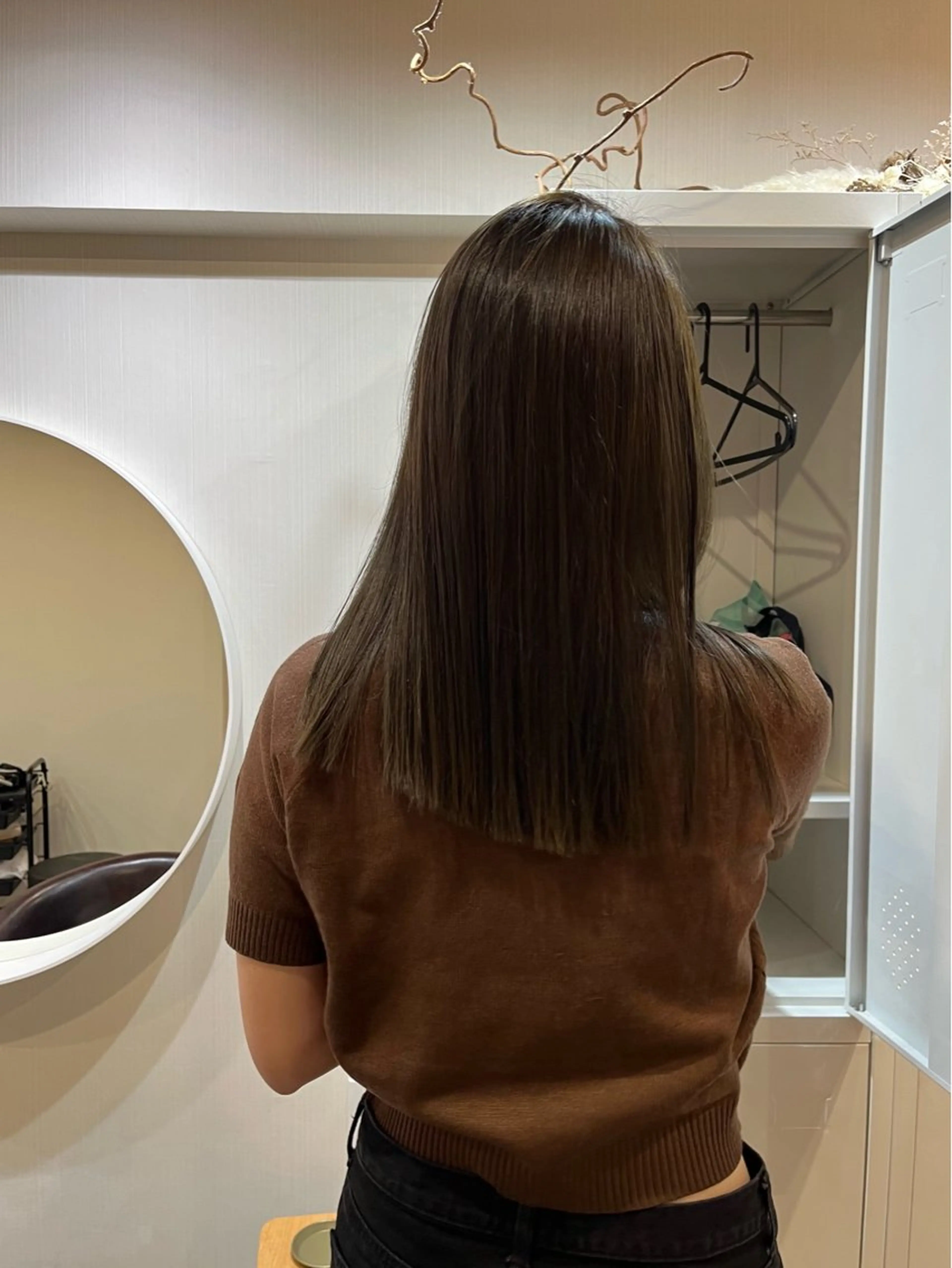 セミロング 下石怜子/レイヤー/ 透明感カラーのヘアスタイル