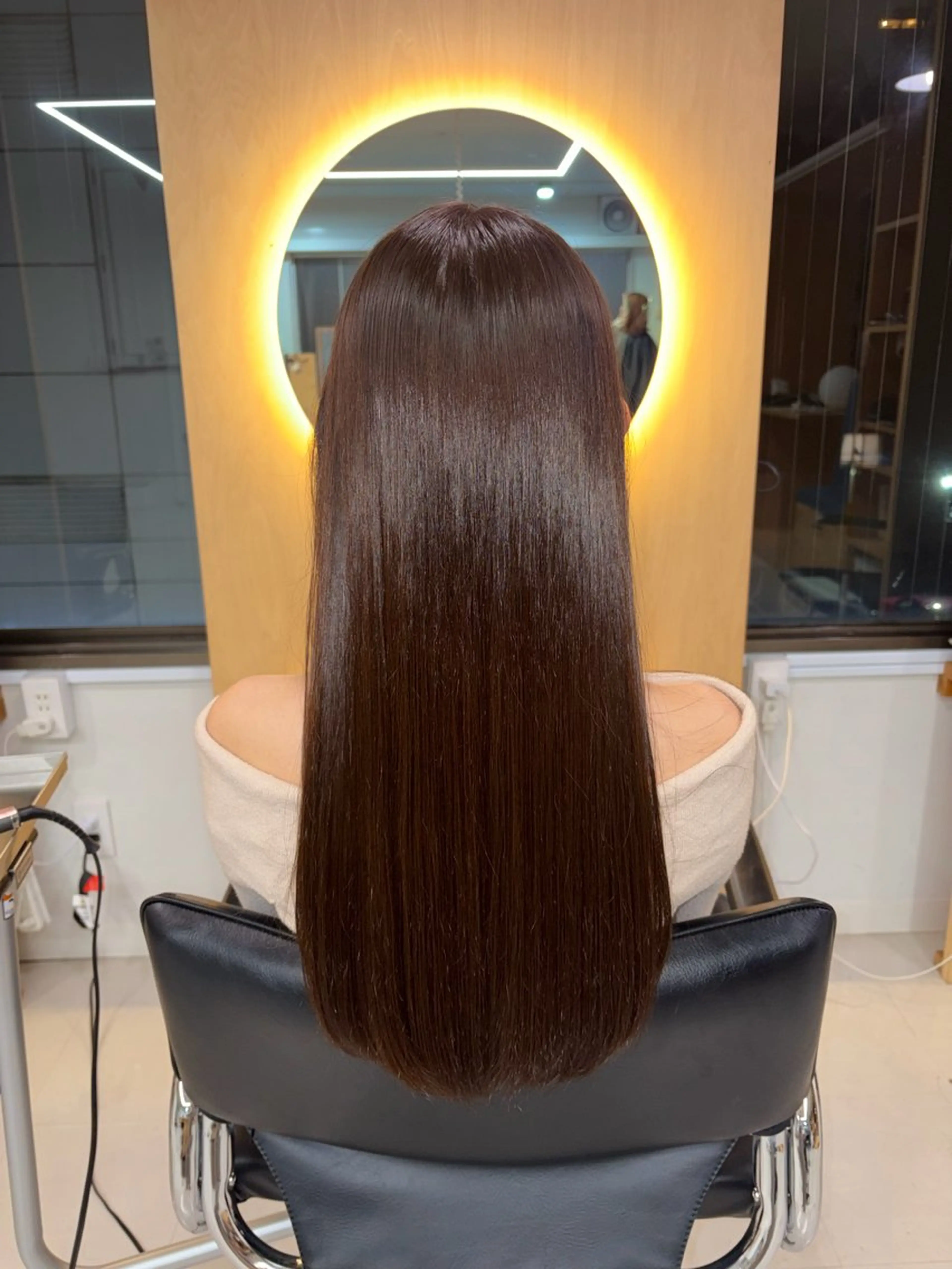 カラー ブリーチ ブラウンカラー ブリーチなしカラー オリーブブラウン ヘアカラー elk. SALA🫟🫧のヘアスタイル