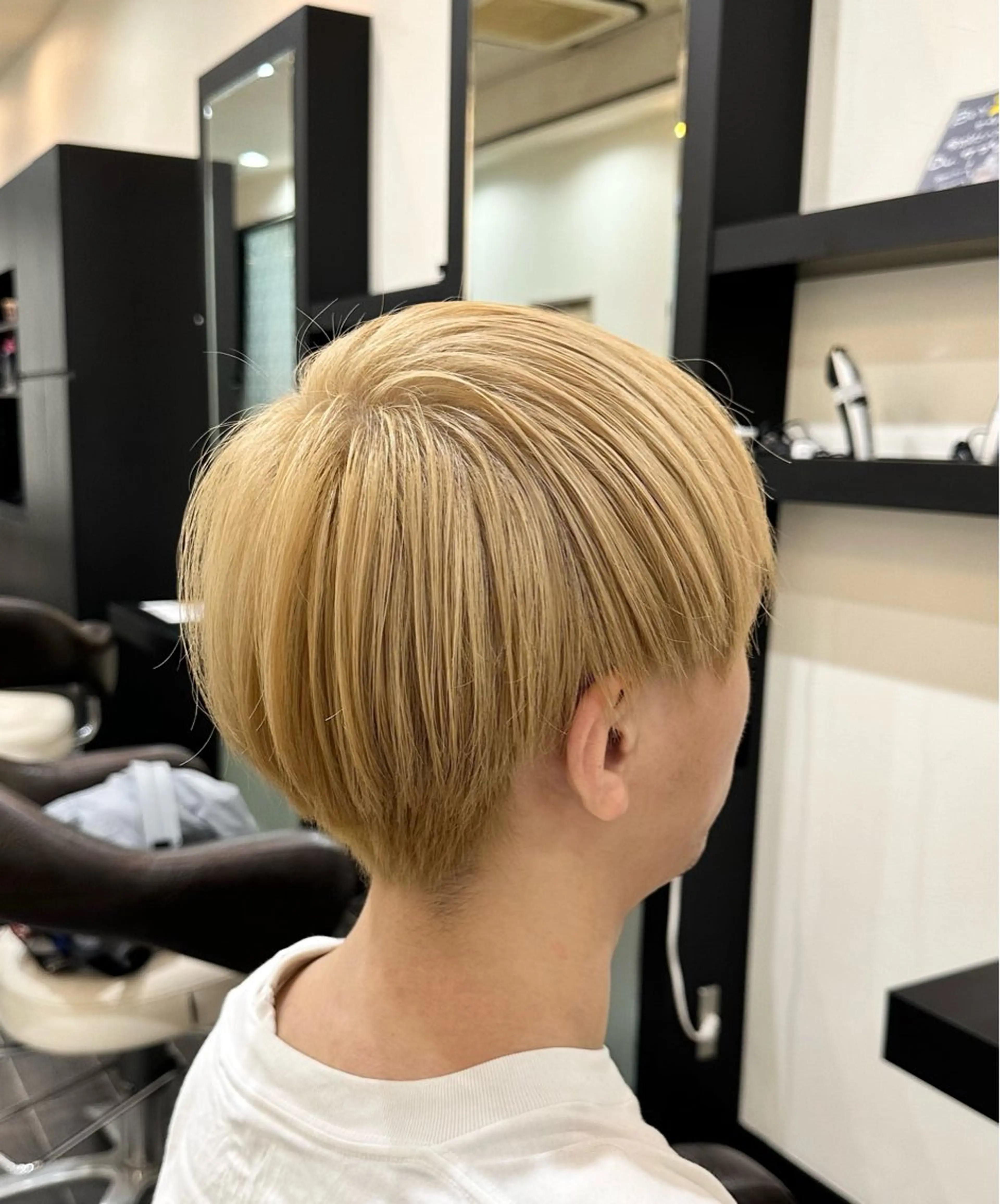 ショート カラー メンズ フェザー/波巻き 雫石大夢のヘアスタイル