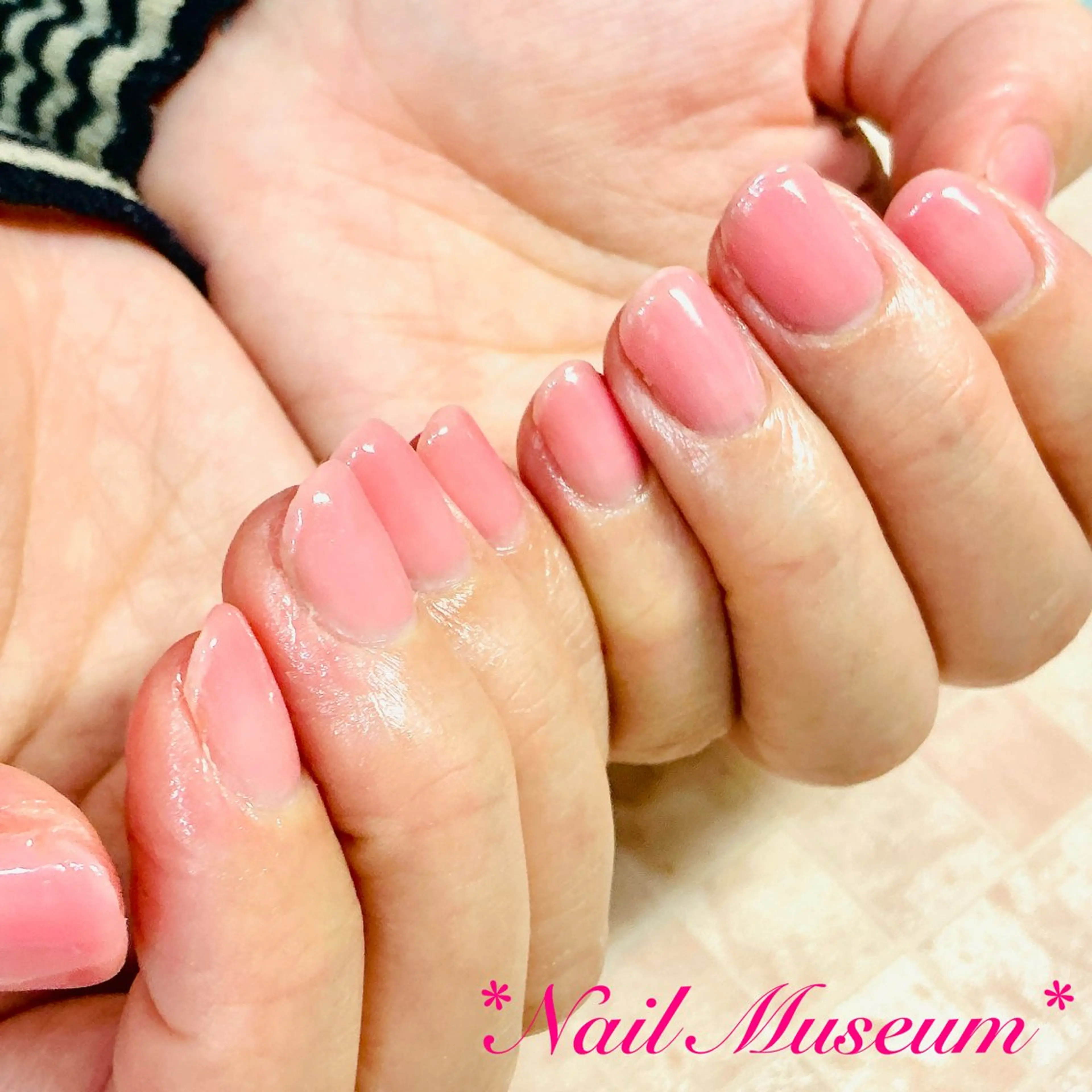 ネイル ブルー ジェルネイル ワンカラーネイル パラジェル ハンドネイル nailmuseum KAMATARIのネイルデザイン