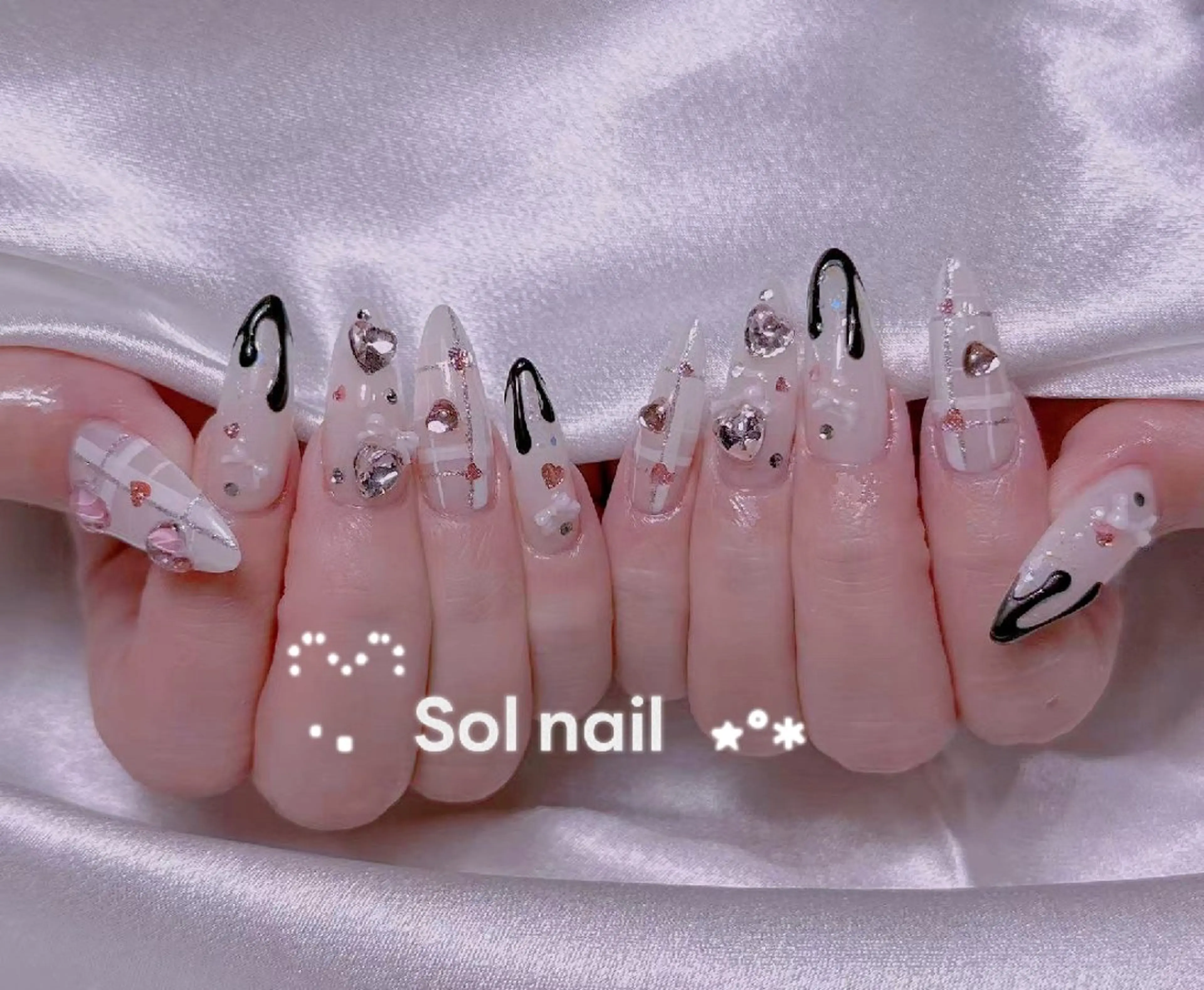 ネイル ハンドネイル ハンドケア Sol Nail ミネのネイルデザイン