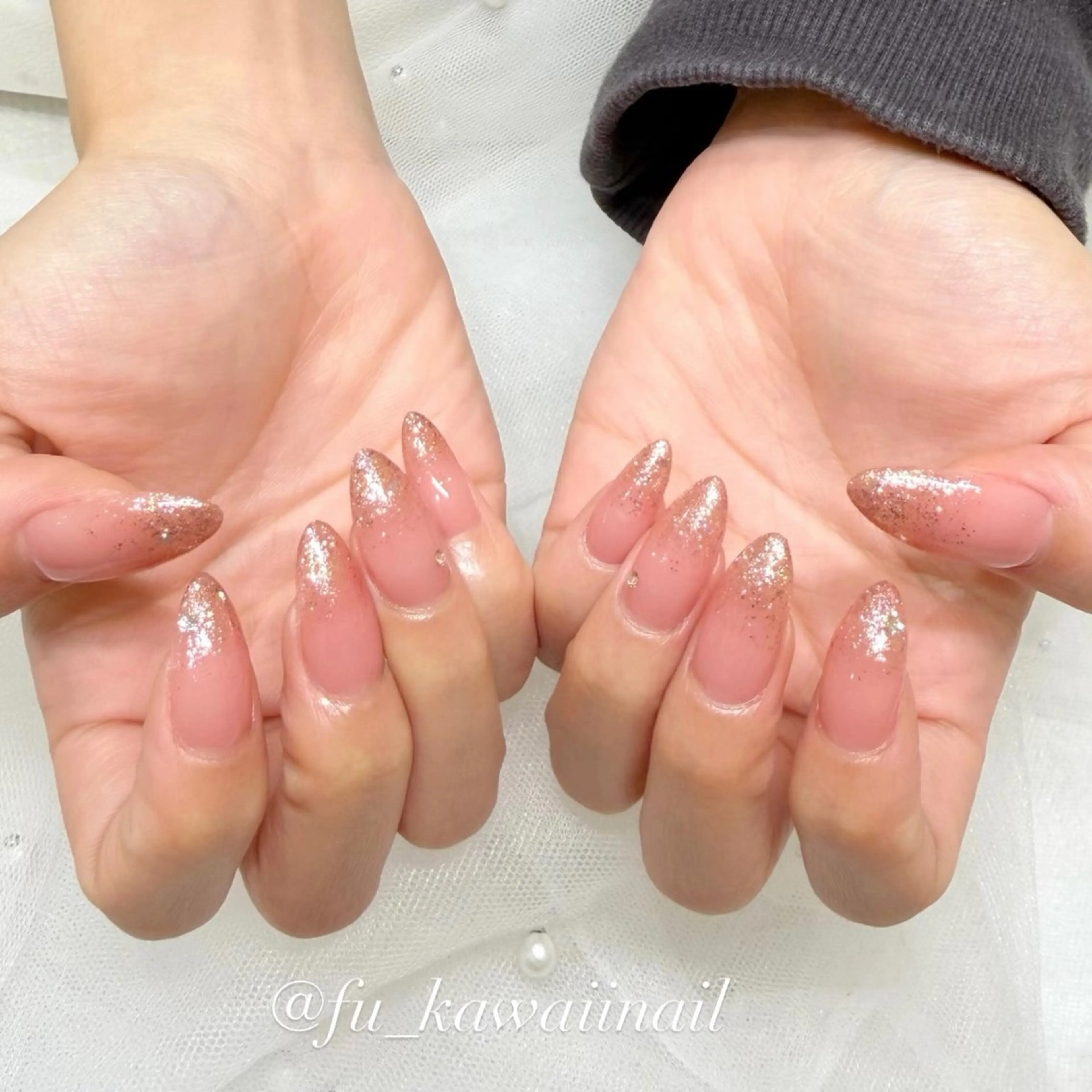 ネイル グラデーション ラメ(グリッター) ラメグラデーション ハンドネイル 🪞ヤギフウカ🪞 渋谷ネイルのネイルデザイン