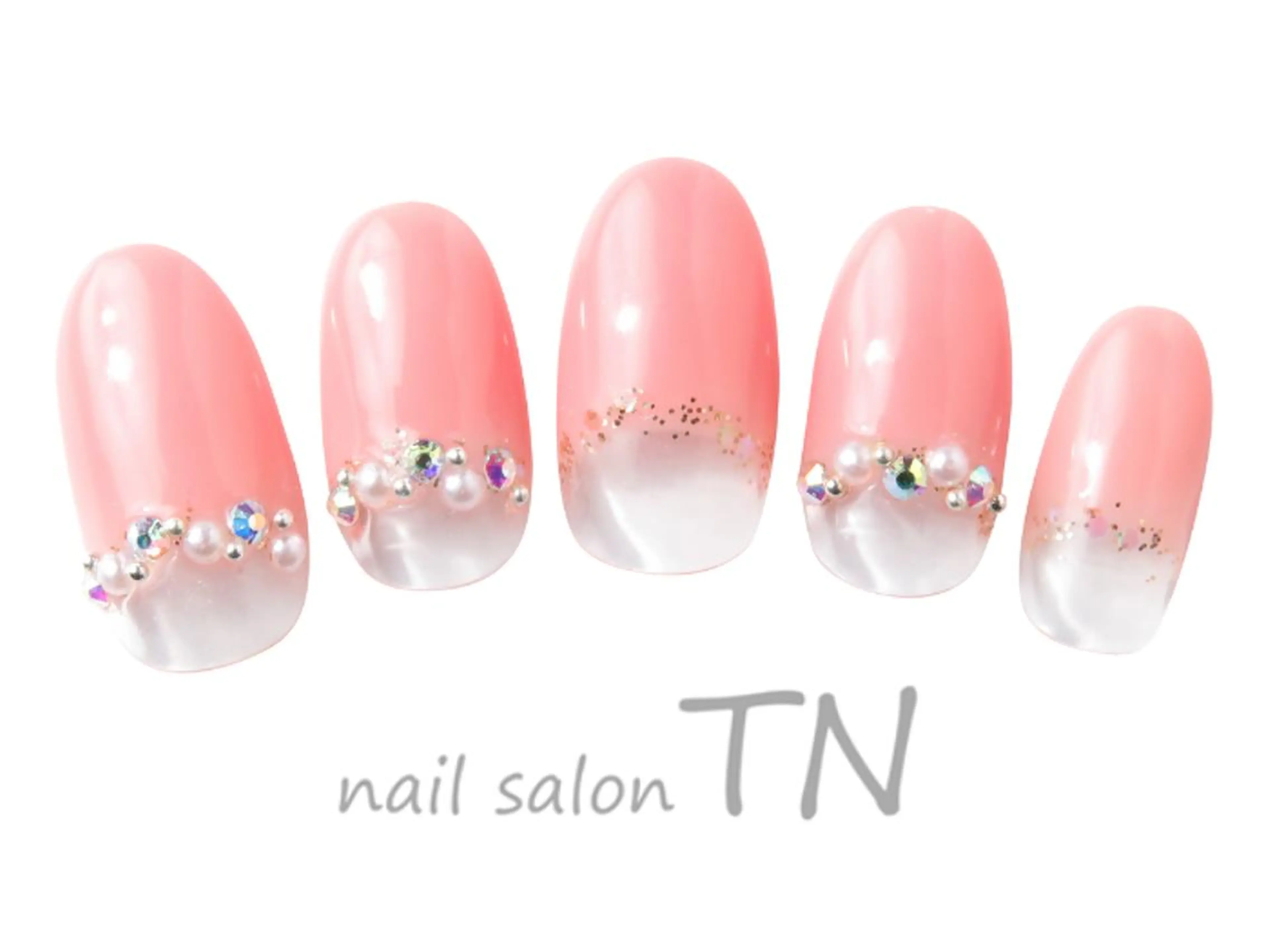 ネイル 寺嶋 ひなのネイルデザイン