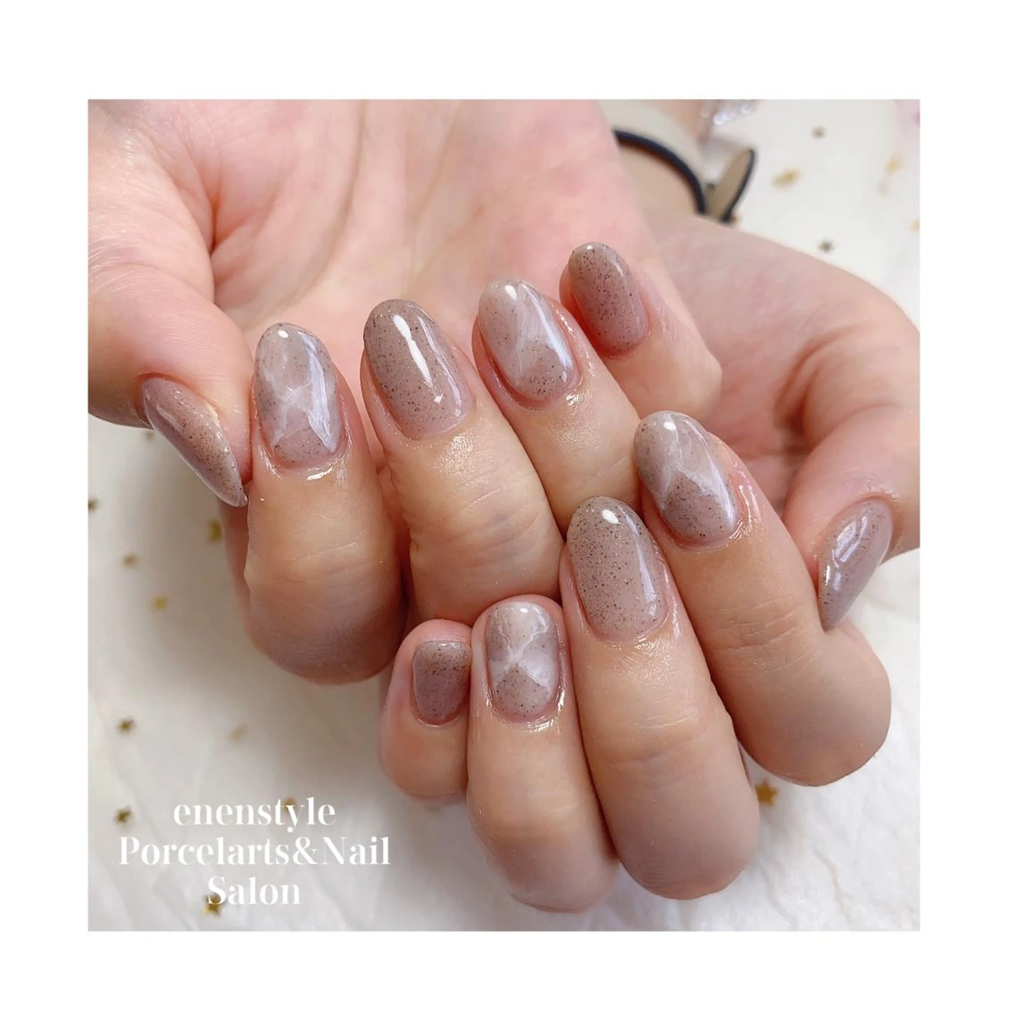 ミディアム ネイル ジェルネイル ニュアンスネイル オフィスネイル ワンカラーネイル パラジェル ハンドネイル 👑enen style👑のネイルデザイン