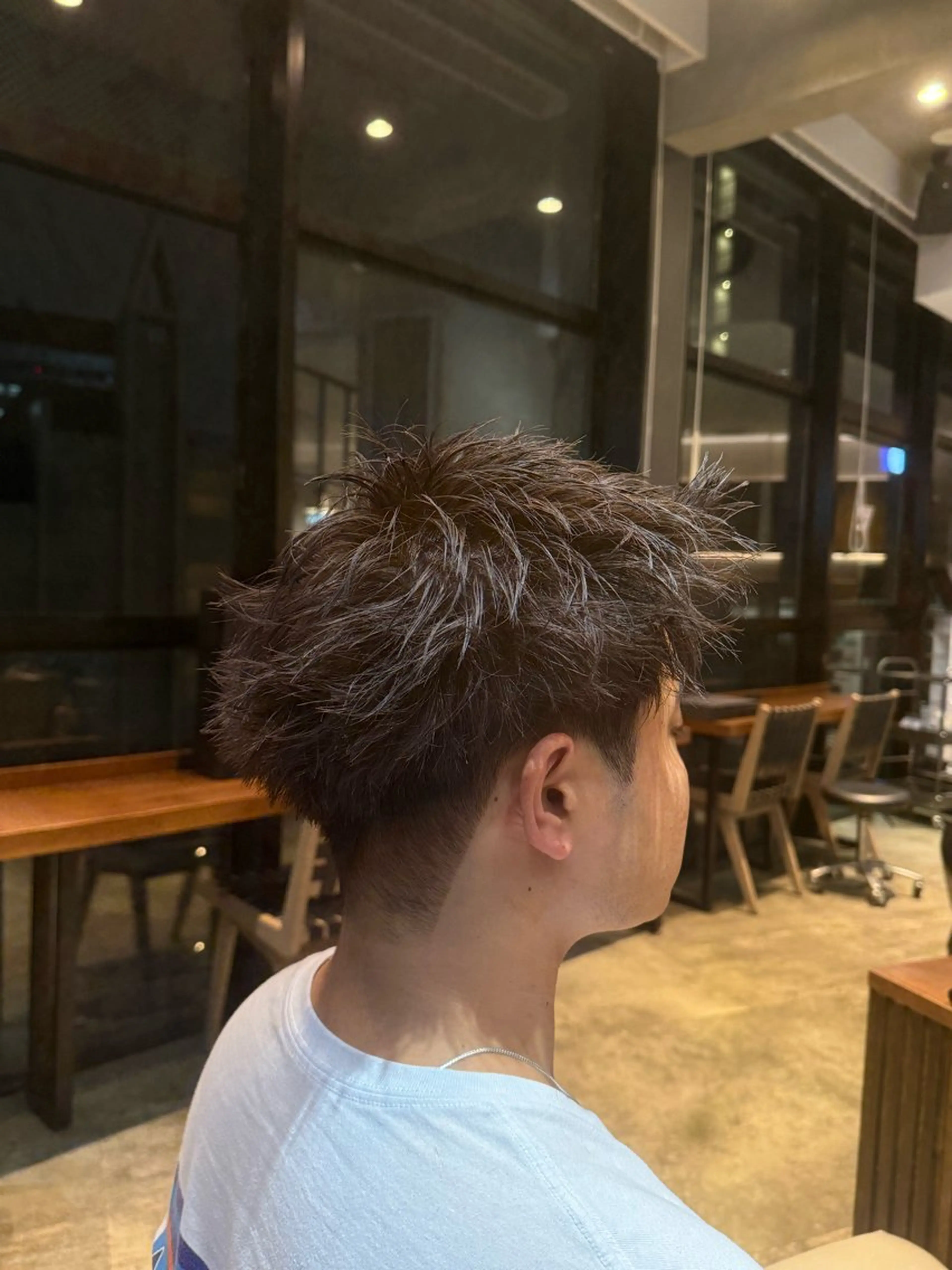 ショート カラー メンズ メンズブリーチ アッシュ アッシュブラウン ブリーチ ブラウンカラー ヘアカラー トリートメント 渋谷/パーマ /フェード/ 千尋のヘアスタイル